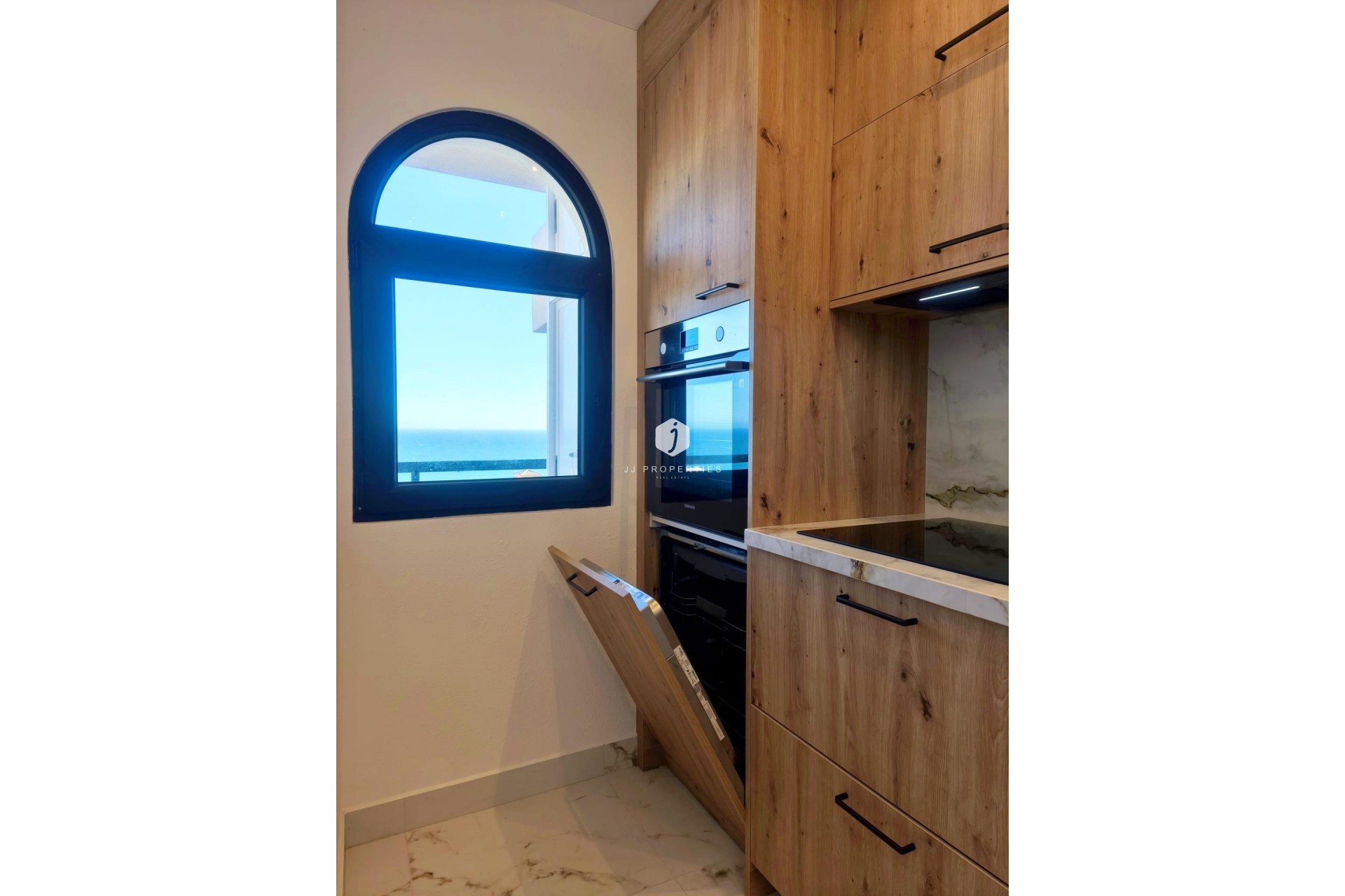 Segunda mano - Apartamento / piso -
Torrevieja - Cabo cervera