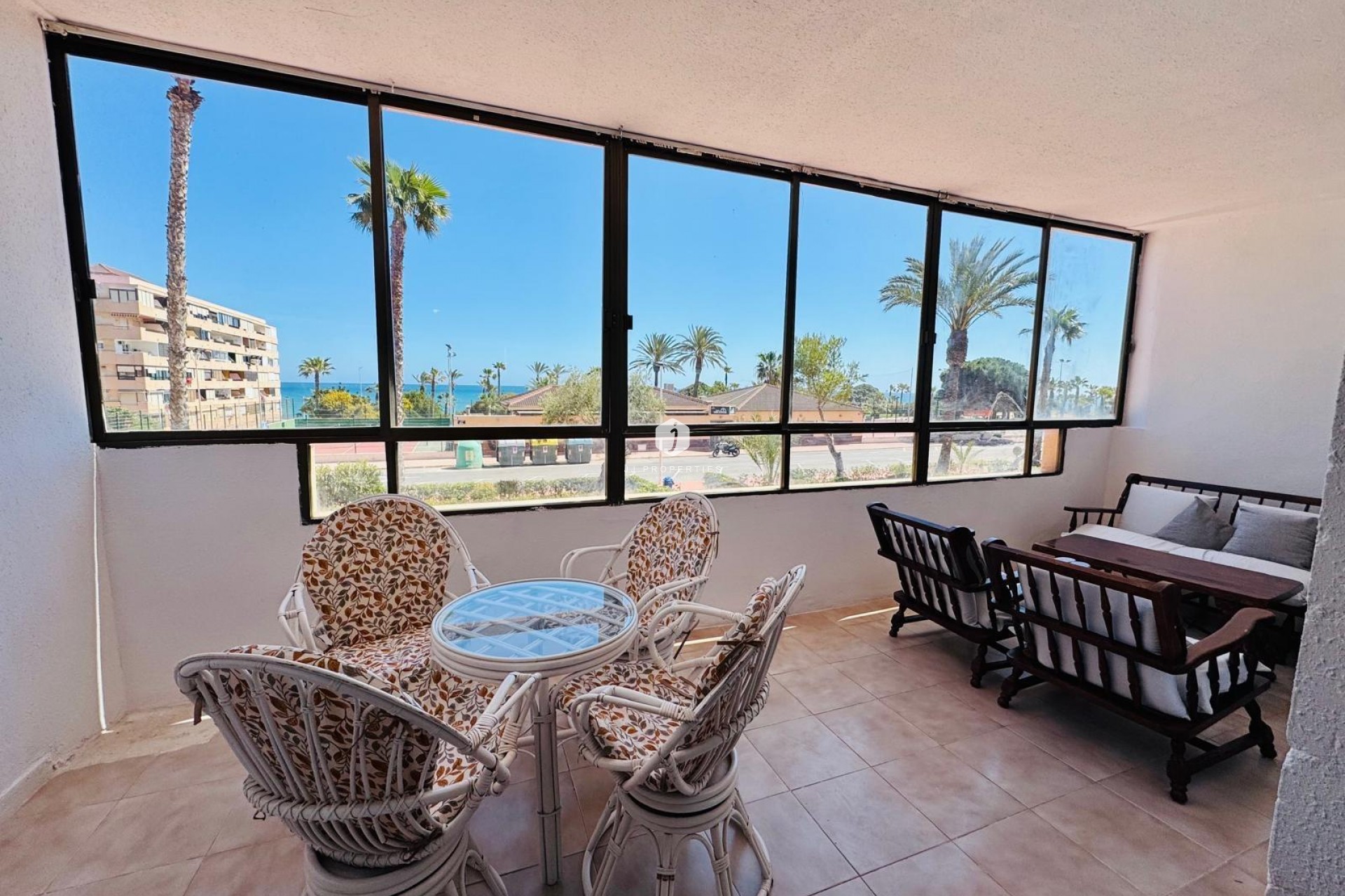 Segunda mano - Apartamento / piso -
Torrevieja - Cabo cervera