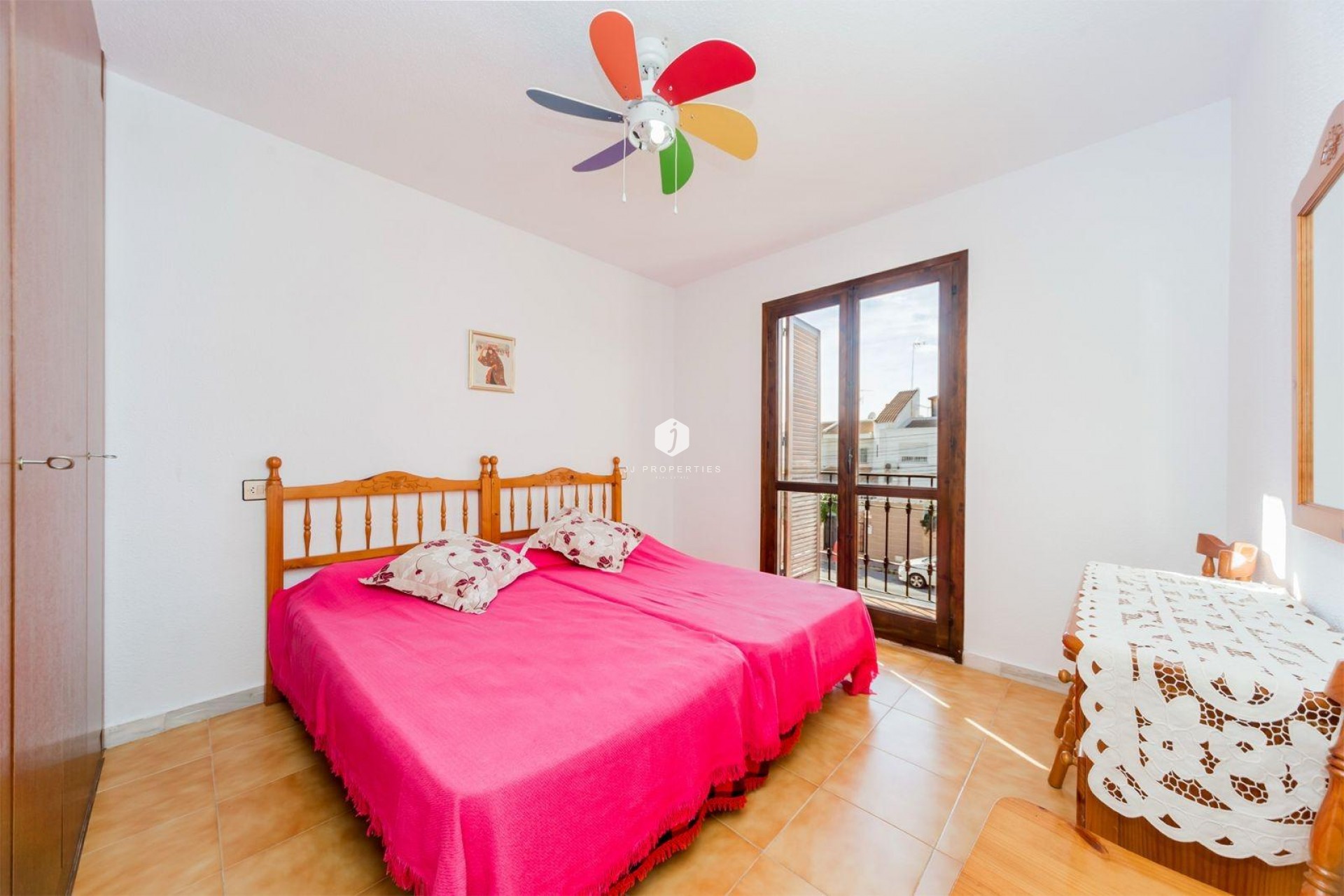 Segunda mano - Apartamento / piso -
Torrevieja - Calas blanca