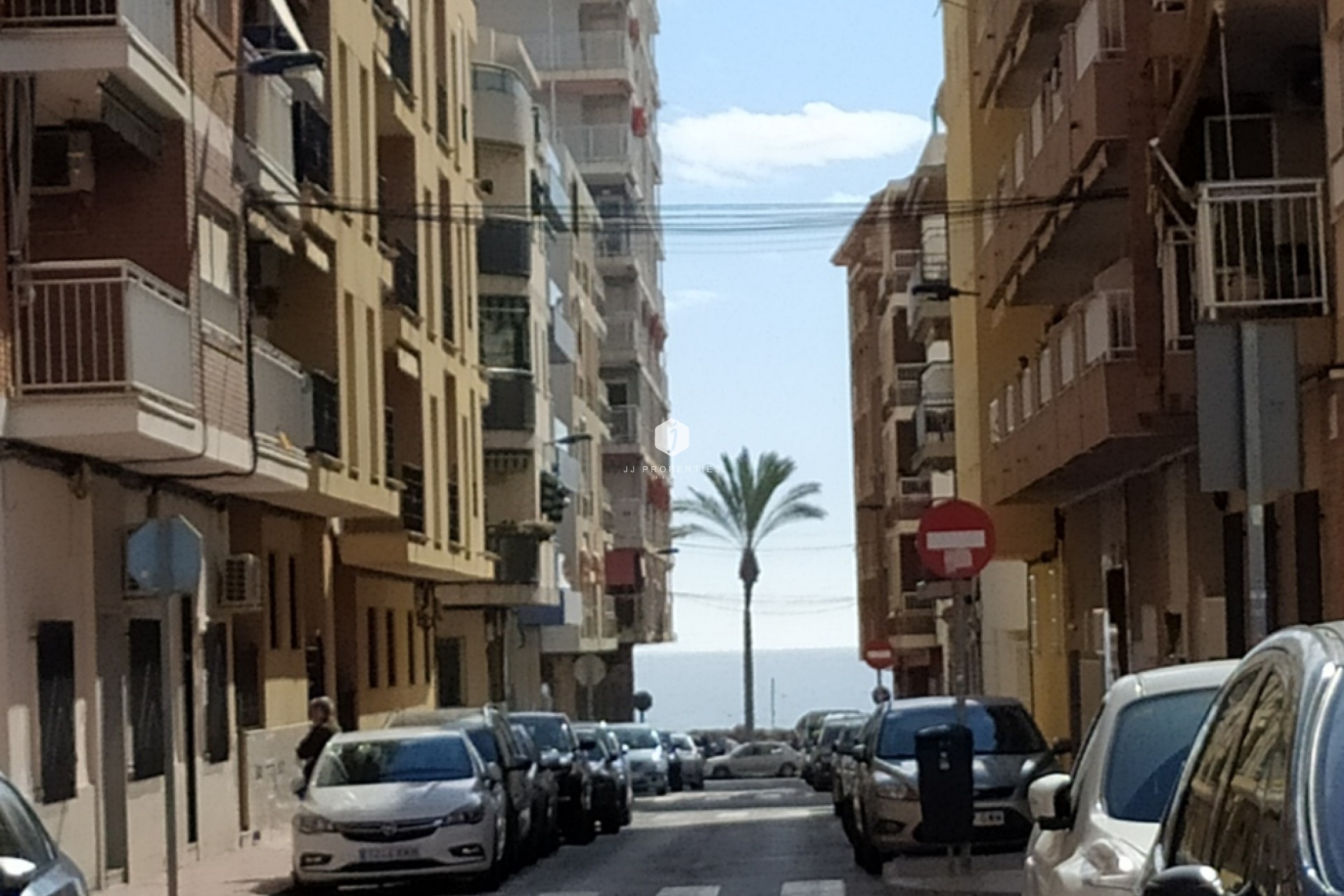 Segunda mano - Apartamento / piso -
Torrevieja - CENTRE PLAYA DEL CURA LAS PISCINAS