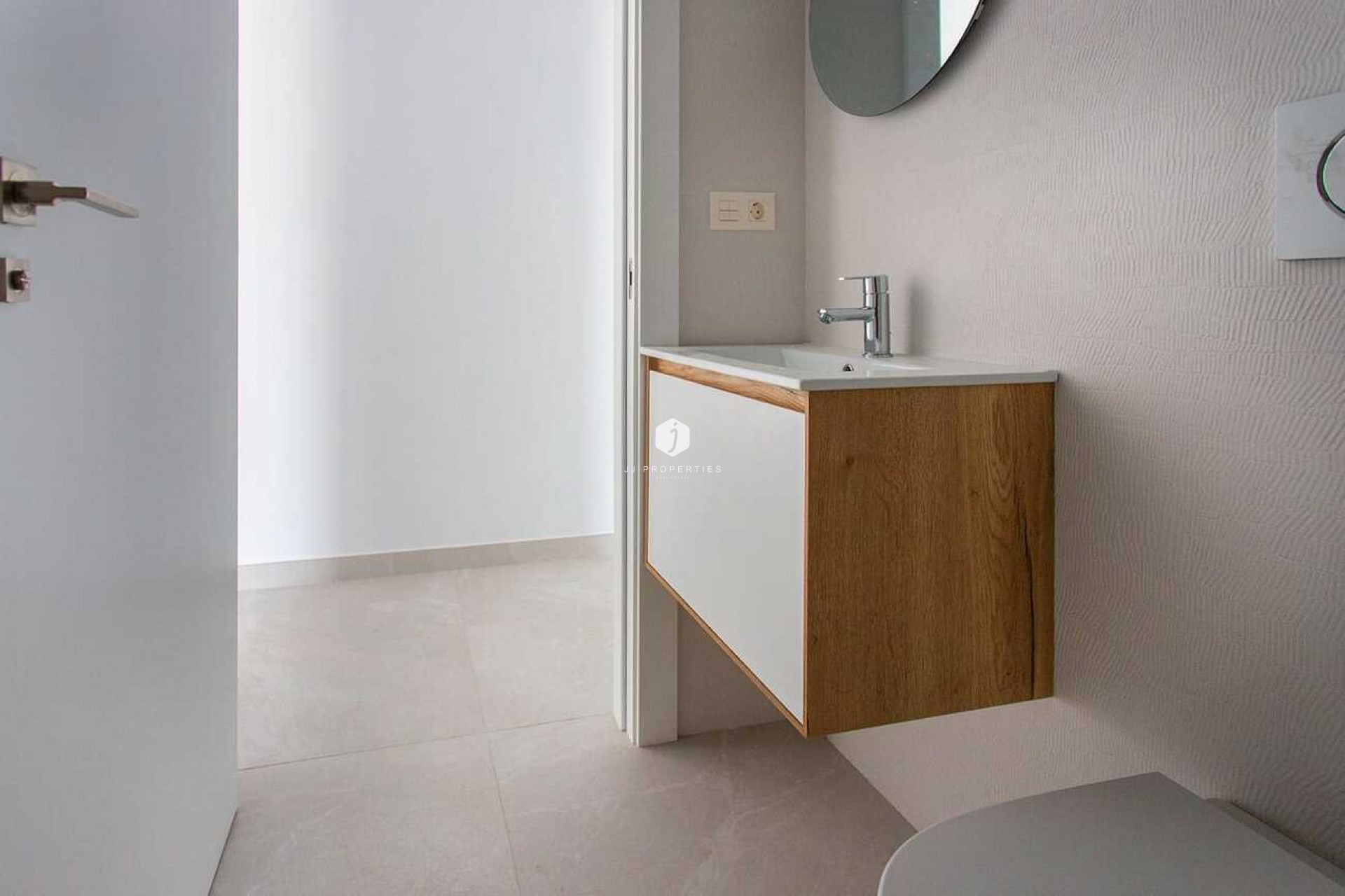 Segunda mano - Apartamento / piso -
Torrevieja - CENTRE PLAYA DEL CURA LAS PISCINAS