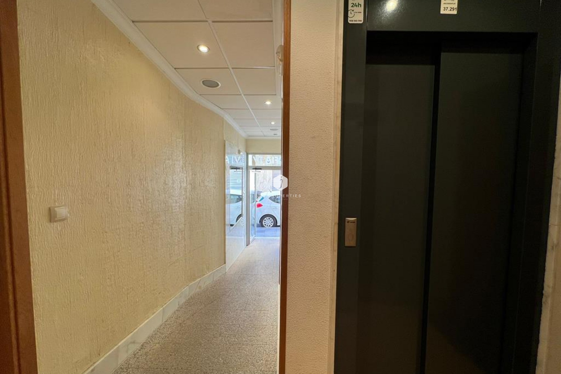 Segunda mano - Apartamento / piso -
Torrevieja - CENTRO CASCO URBANO