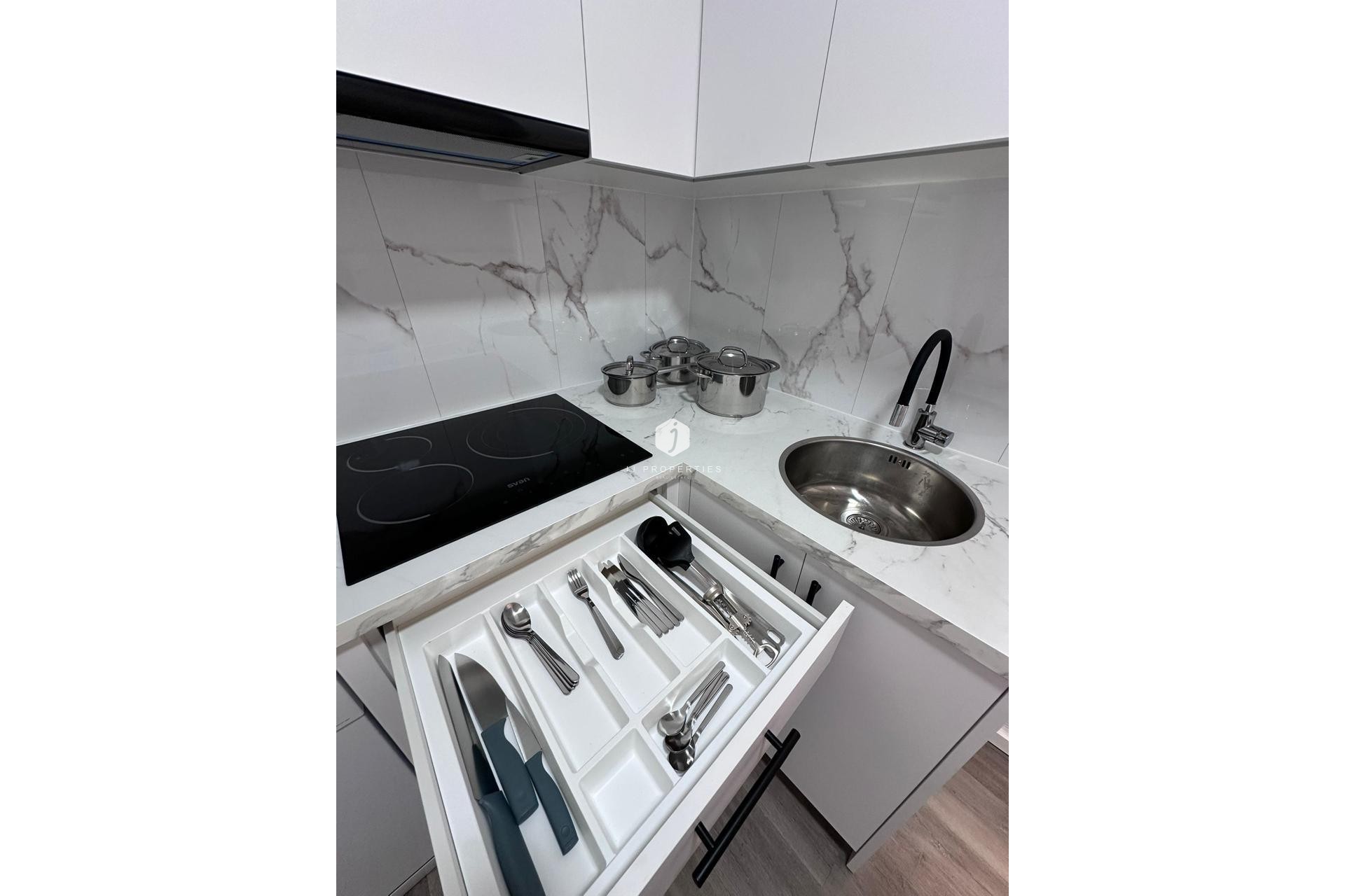 Segunda mano - Apartamento / piso -
Torrevieja - Centro - Muelle Pesquero