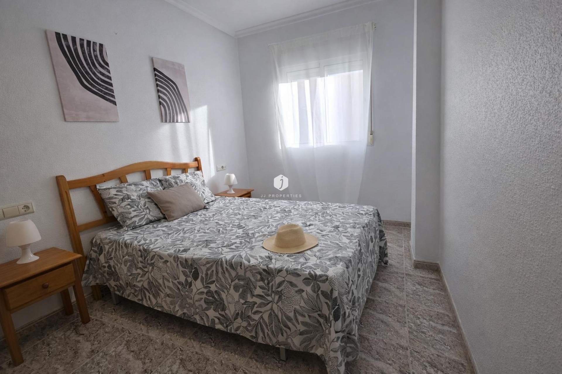 Segunda mano - Apartamento / piso -
Torrevieja - Centro - Muelle Pesquero