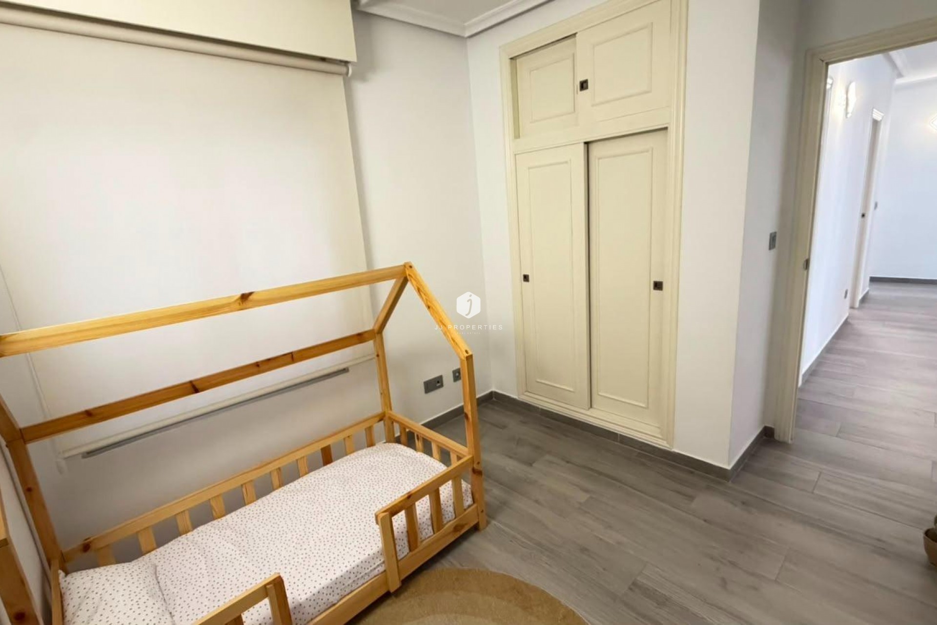 Segunda mano - Apartamento / piso -
Torrevieja - Centro - Muelle Pesquero