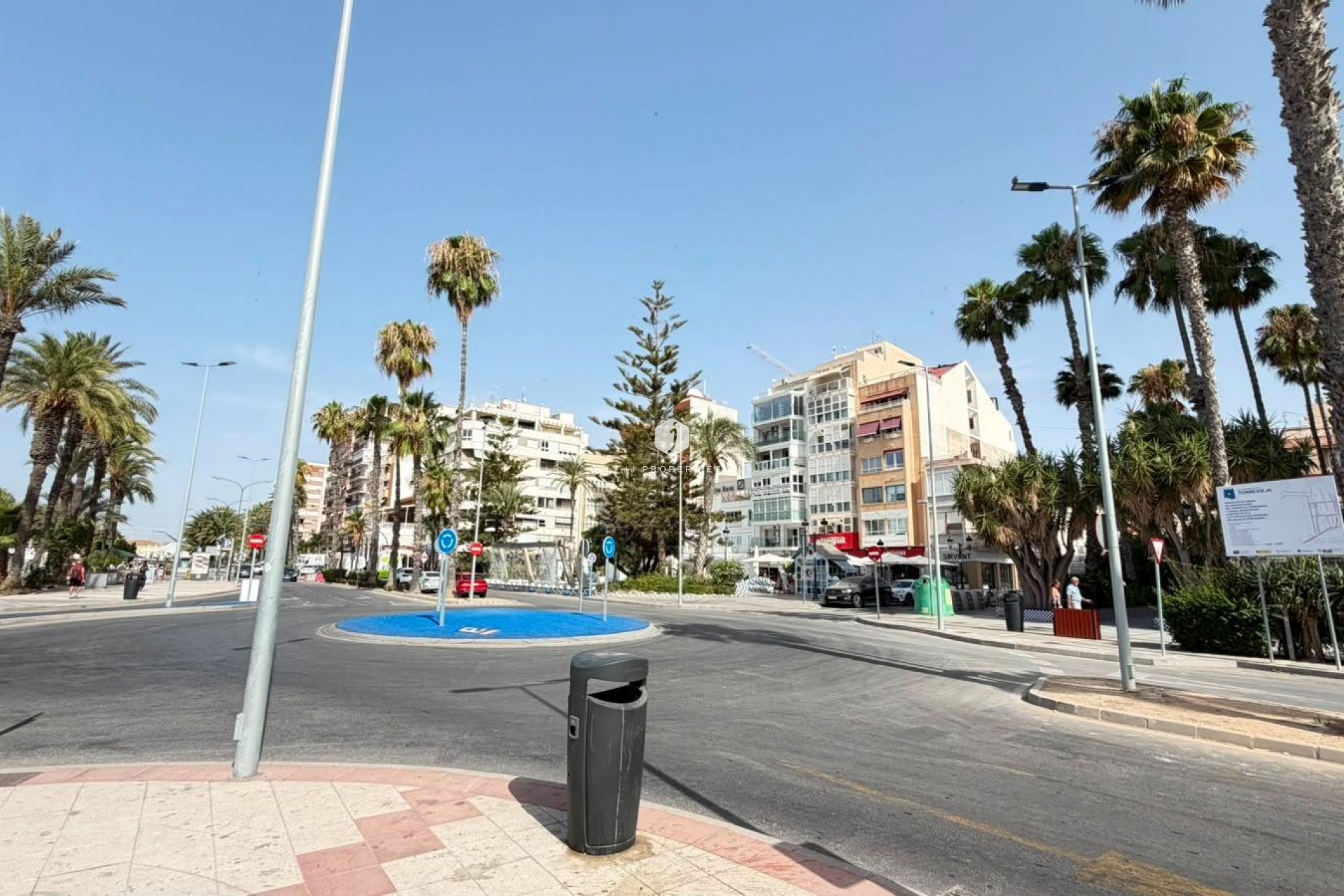 Segunda mano - Apartamento / piso -
Torrevieja - Centro - Muelle Pesquero