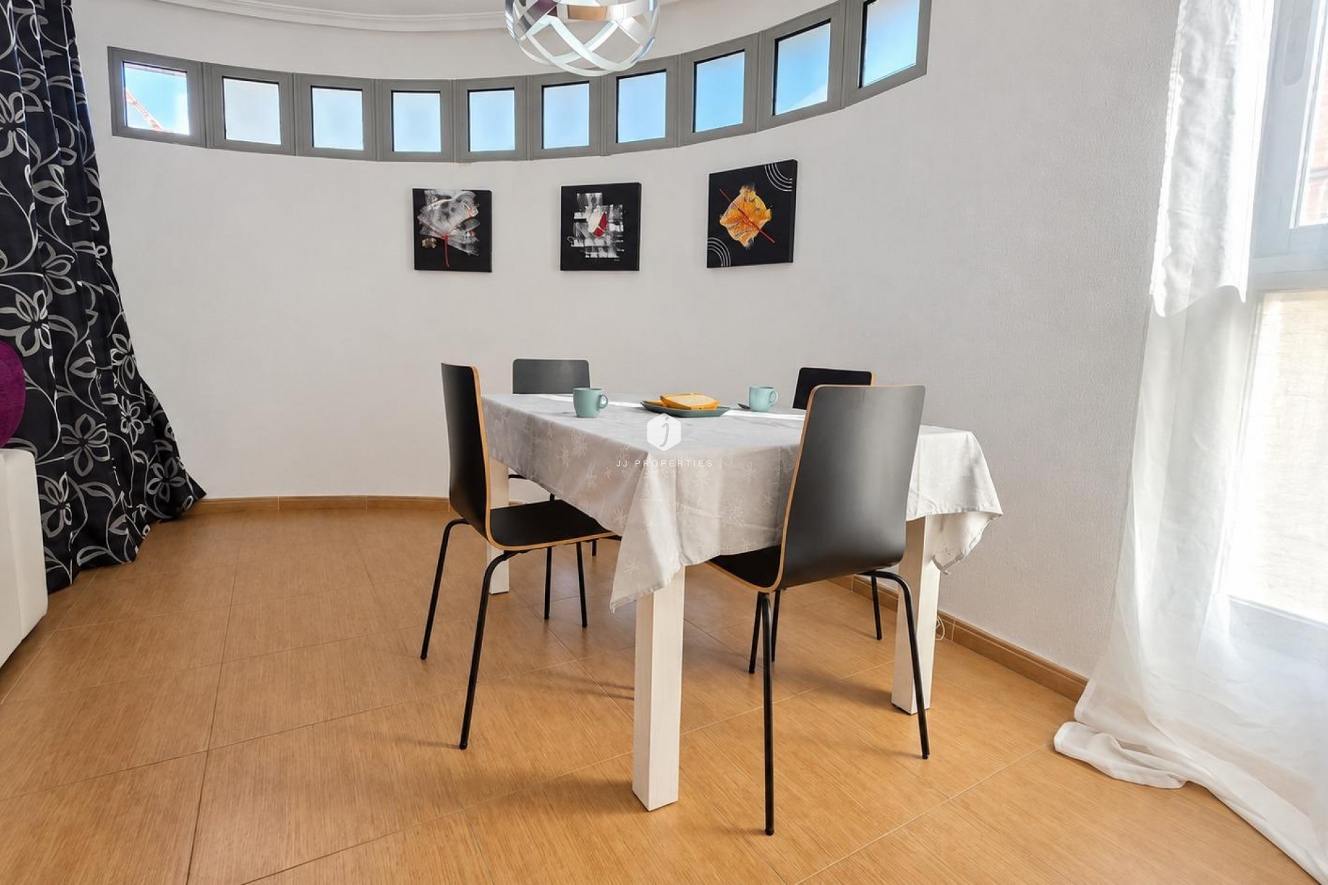 Segunda mano - Apartamento / piso -
Torrevieja - Centro - Muelle Pesquero