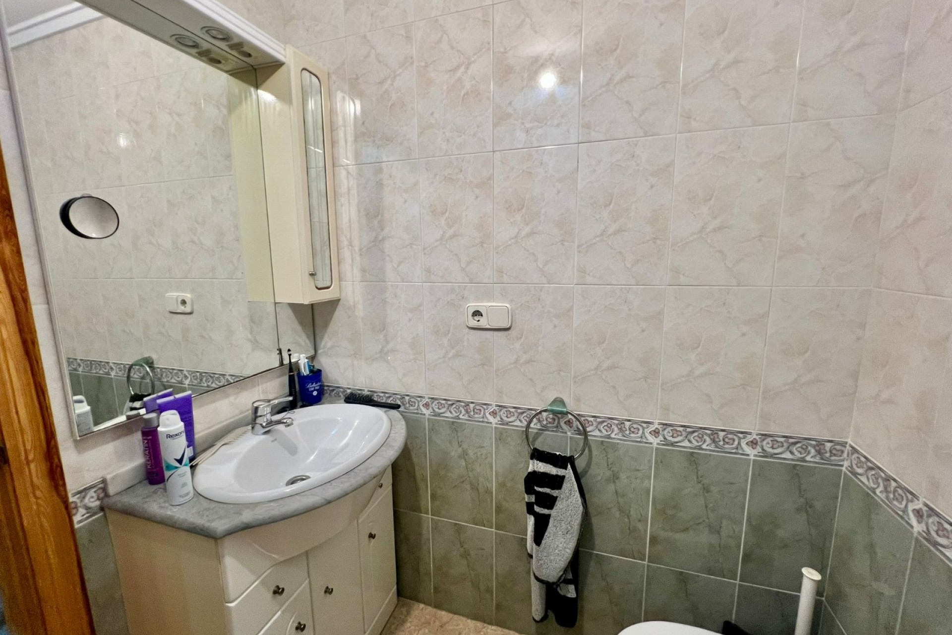 Segunda mano - Apartamento / piso -
Torrevieja - Centro