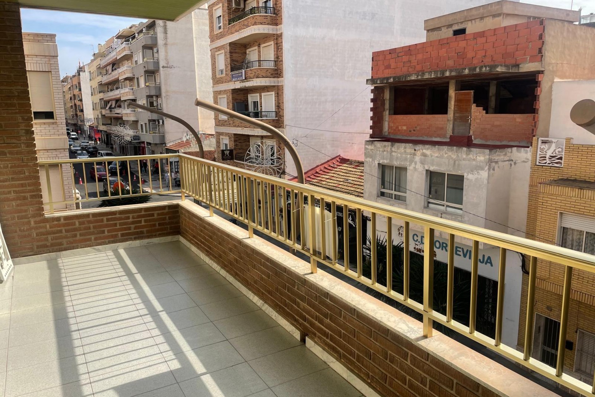 Segunda mano - Apartamento / piso -
Torrevieja - Centro