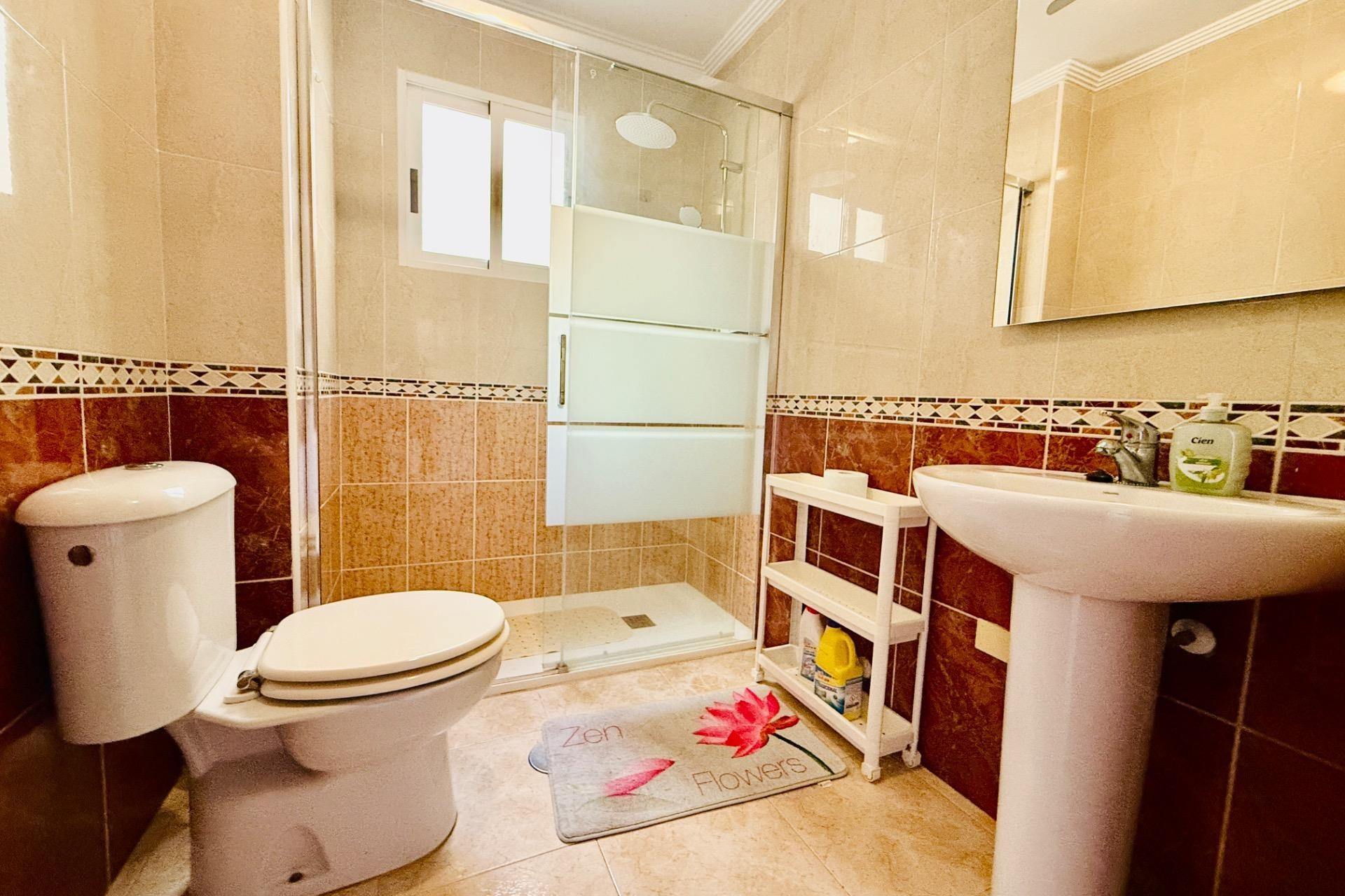 Segunda mano - Apartamento / piso -
Torrevieja - Centro