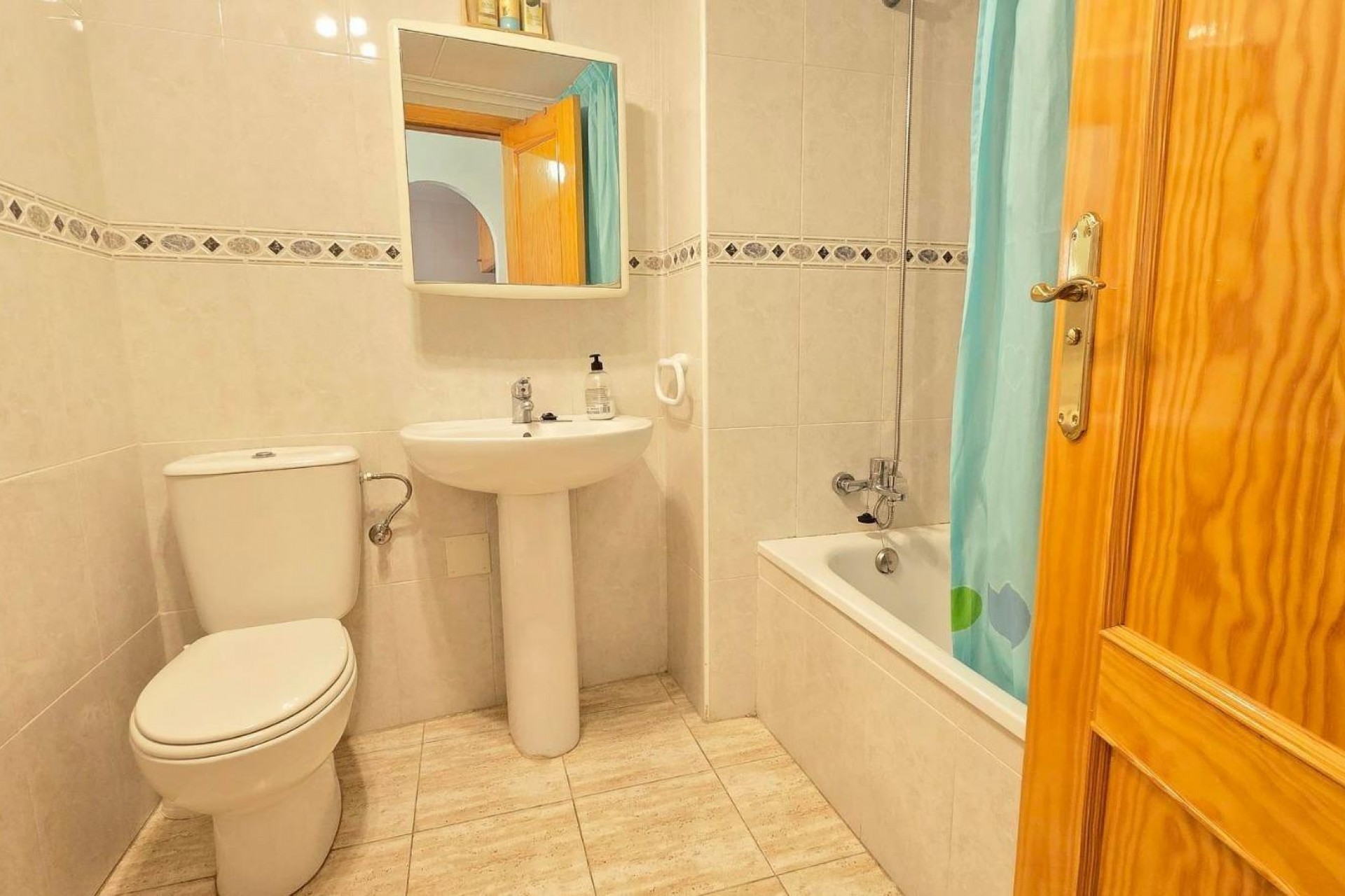 Segunda mano - Apartamento / piso -
Torrevieja - Centro