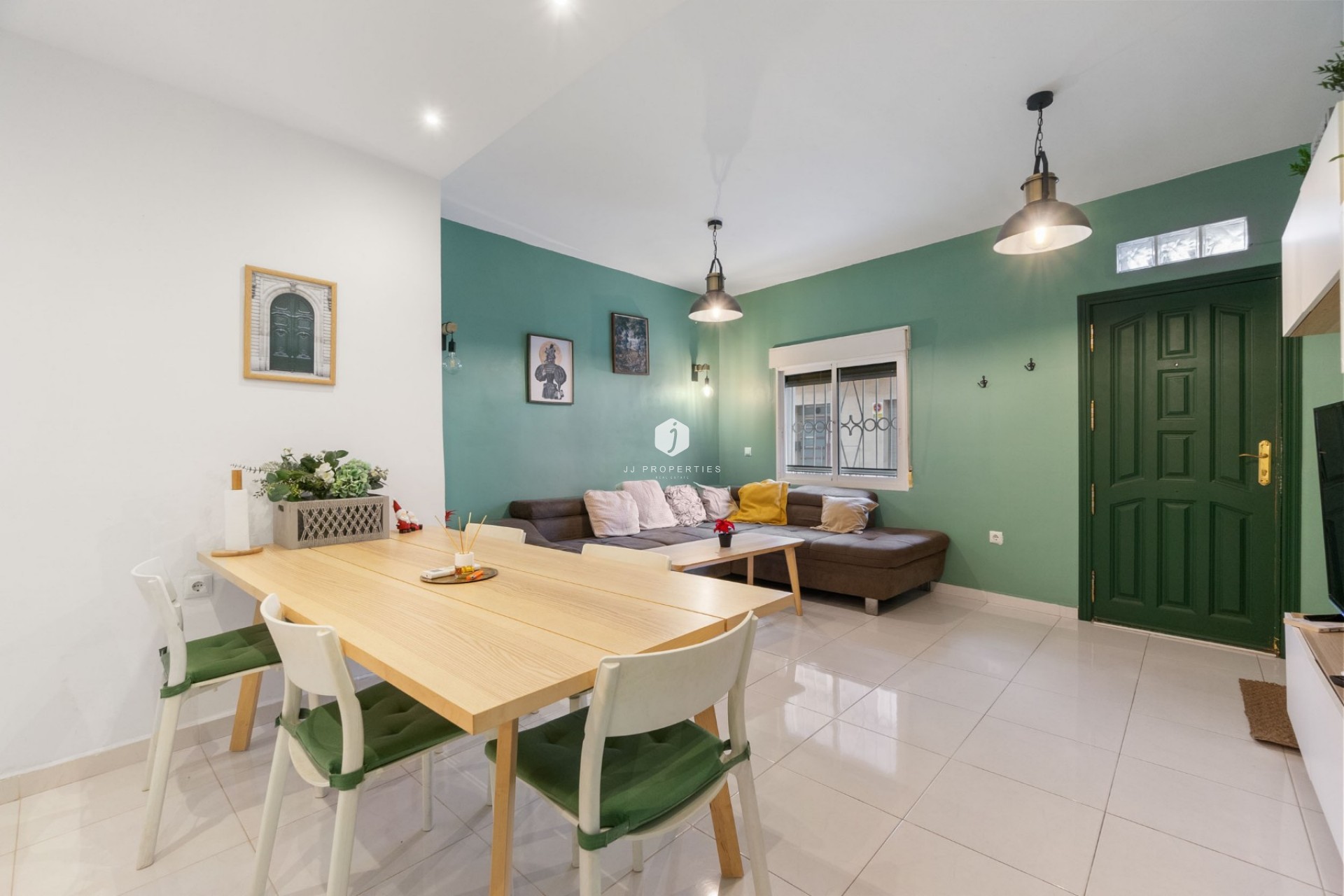 Segunda mano - Apartamento / piso -
Torrevieja - Centro