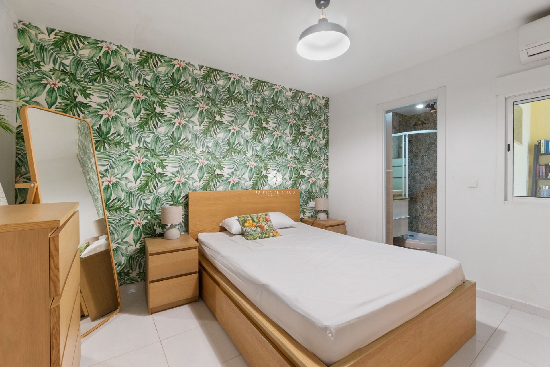 Segunda mano - Apartamento / piso -
Torrevieja - Centro