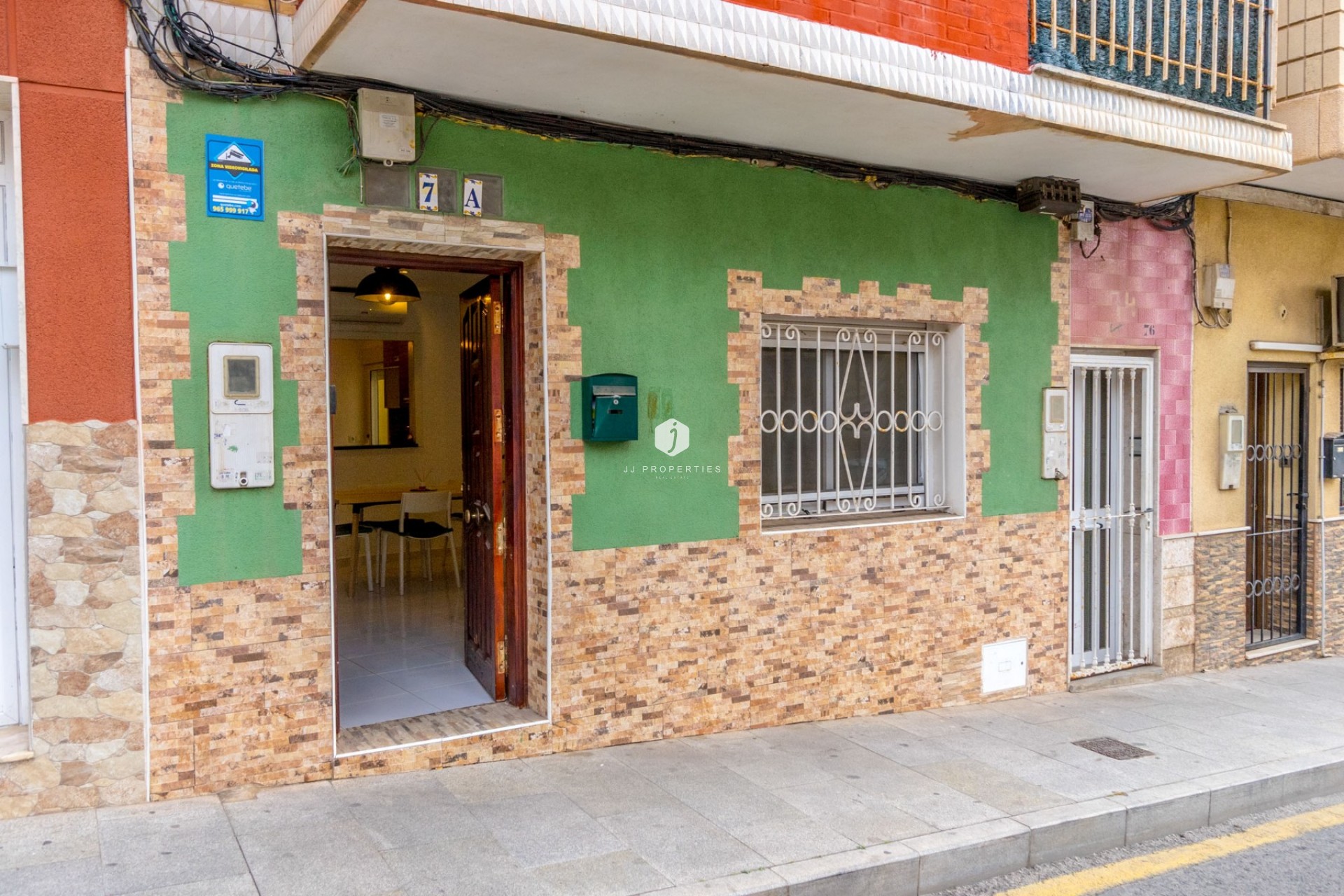 Segunda mano - Apartamento / piso -
Torrevieja - Centro