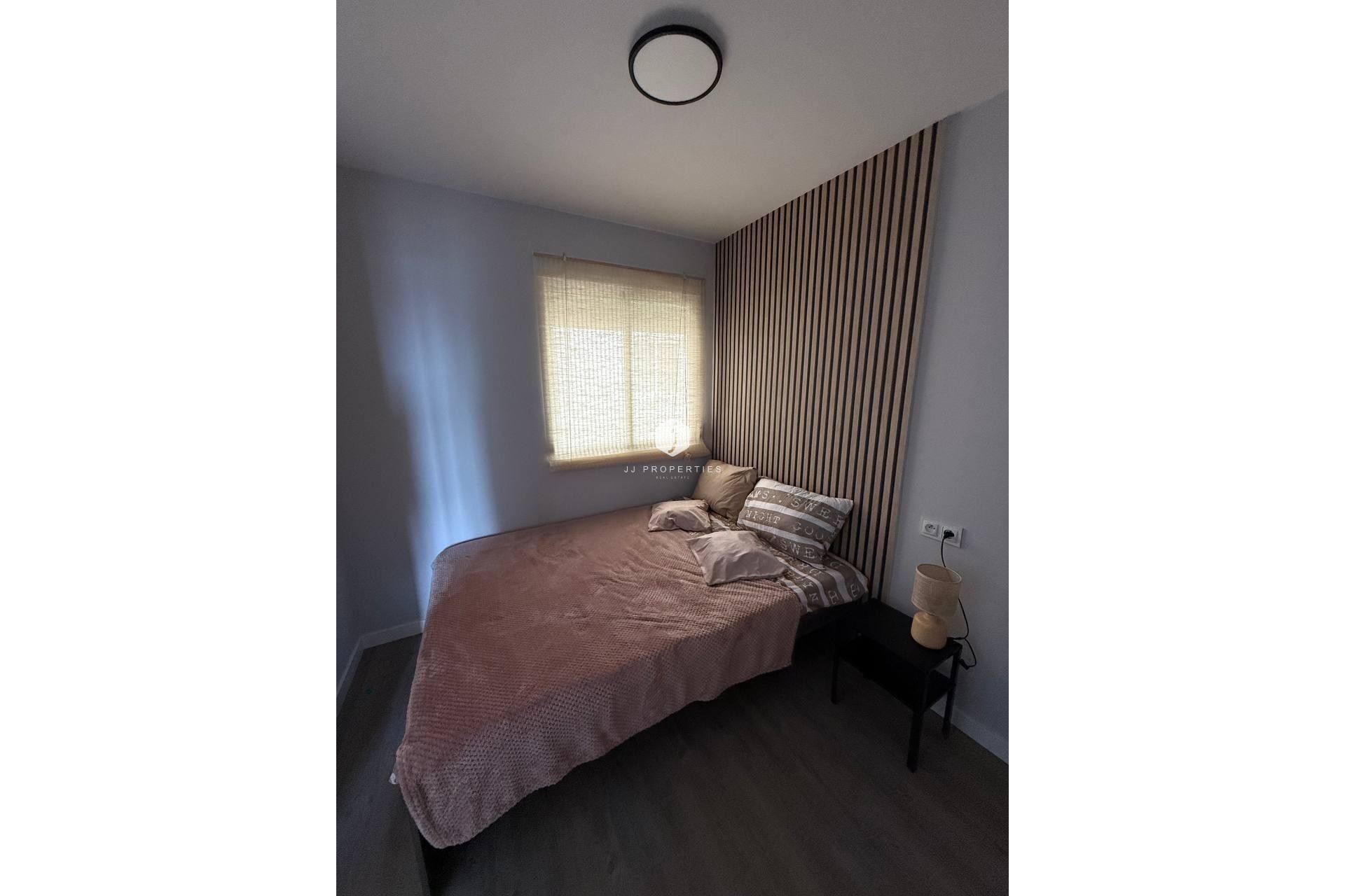 Segunda mano - Apartamento / piso -
Torrevieja - Centro