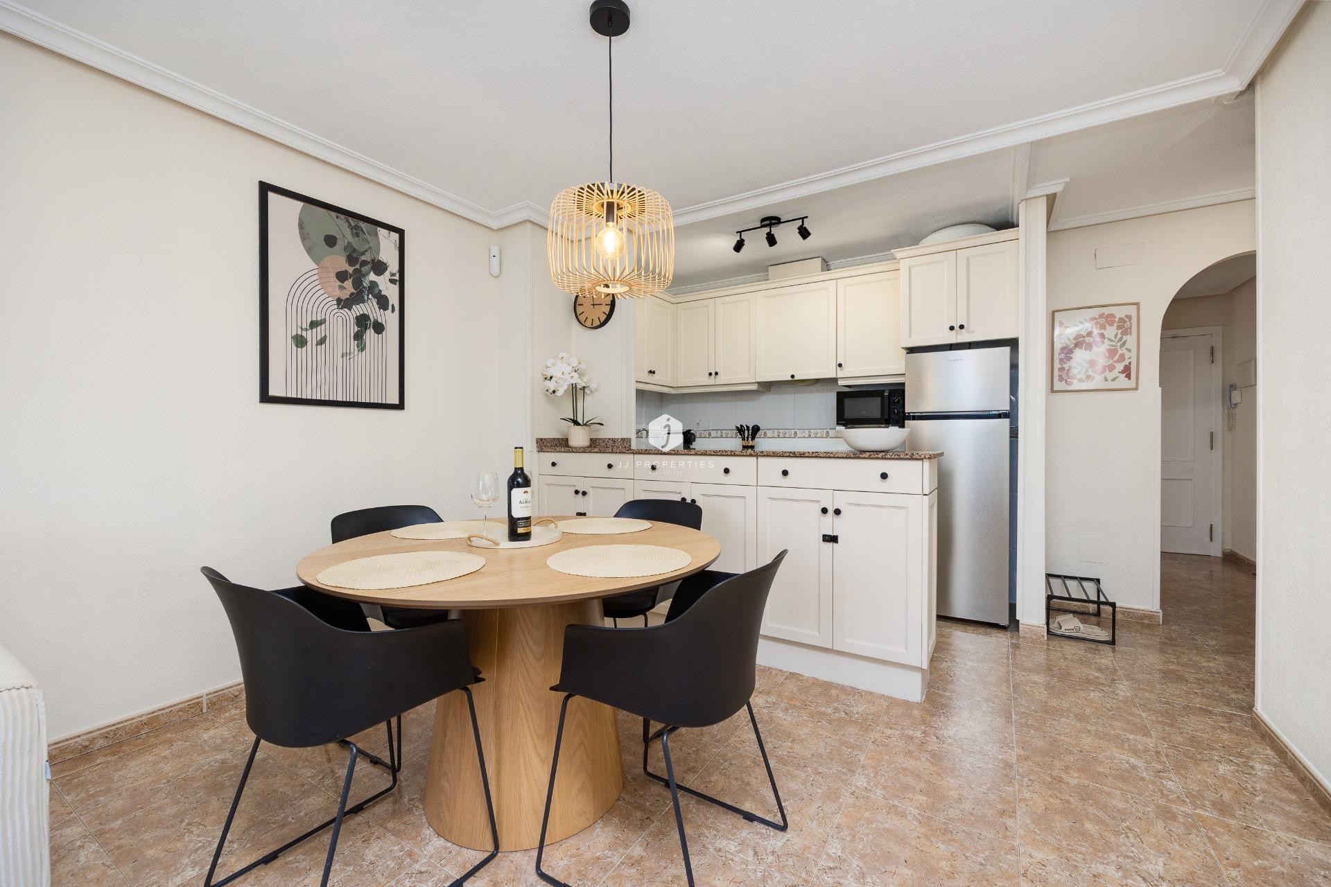 Segunda mano - Apartamento / piso -
Torrevieja - Centro