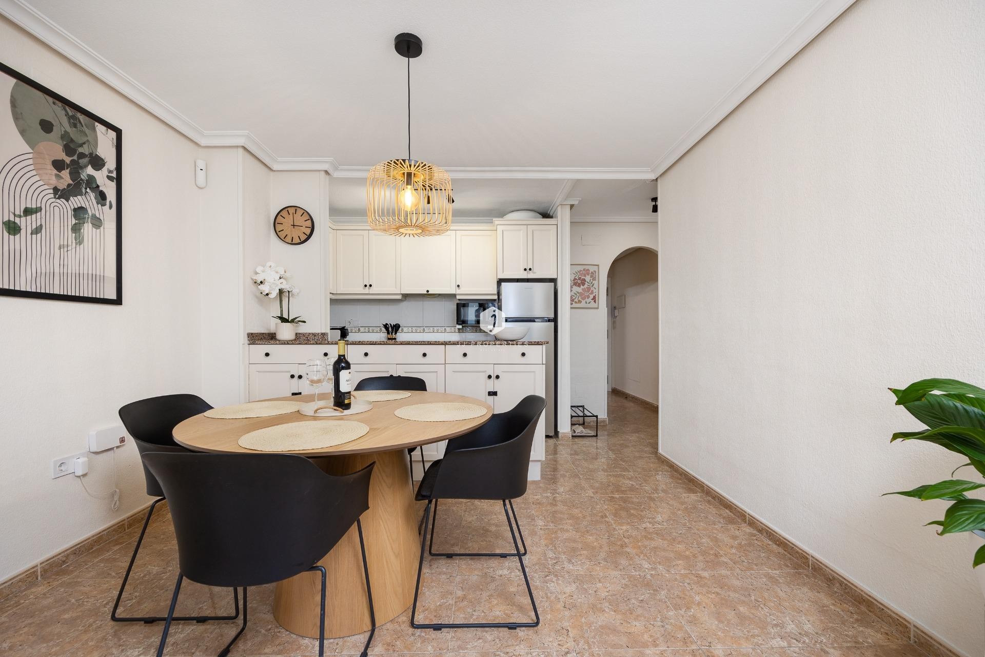 Segunda mano - Apartamento / piso -
Torrevieja - Centro