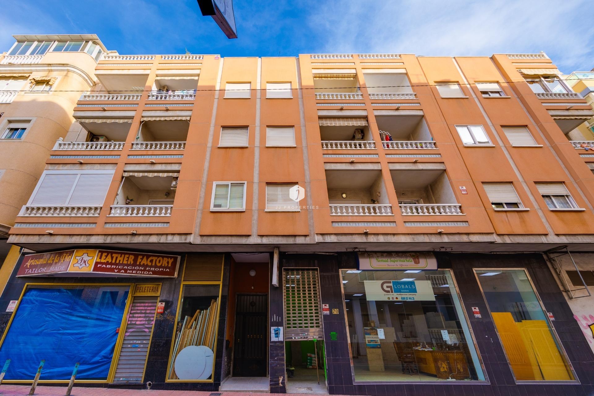 Segunda mano - Apartamento / piso -
Torrevieja - Centro