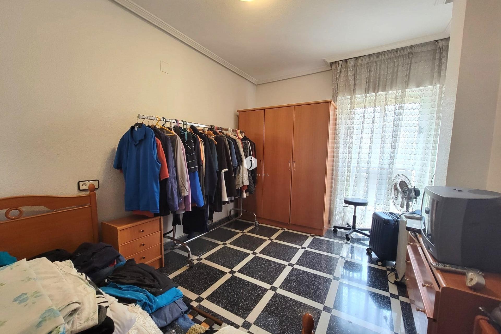 Segunda mano - Apartamento / piso -
Torrevieja - Centro