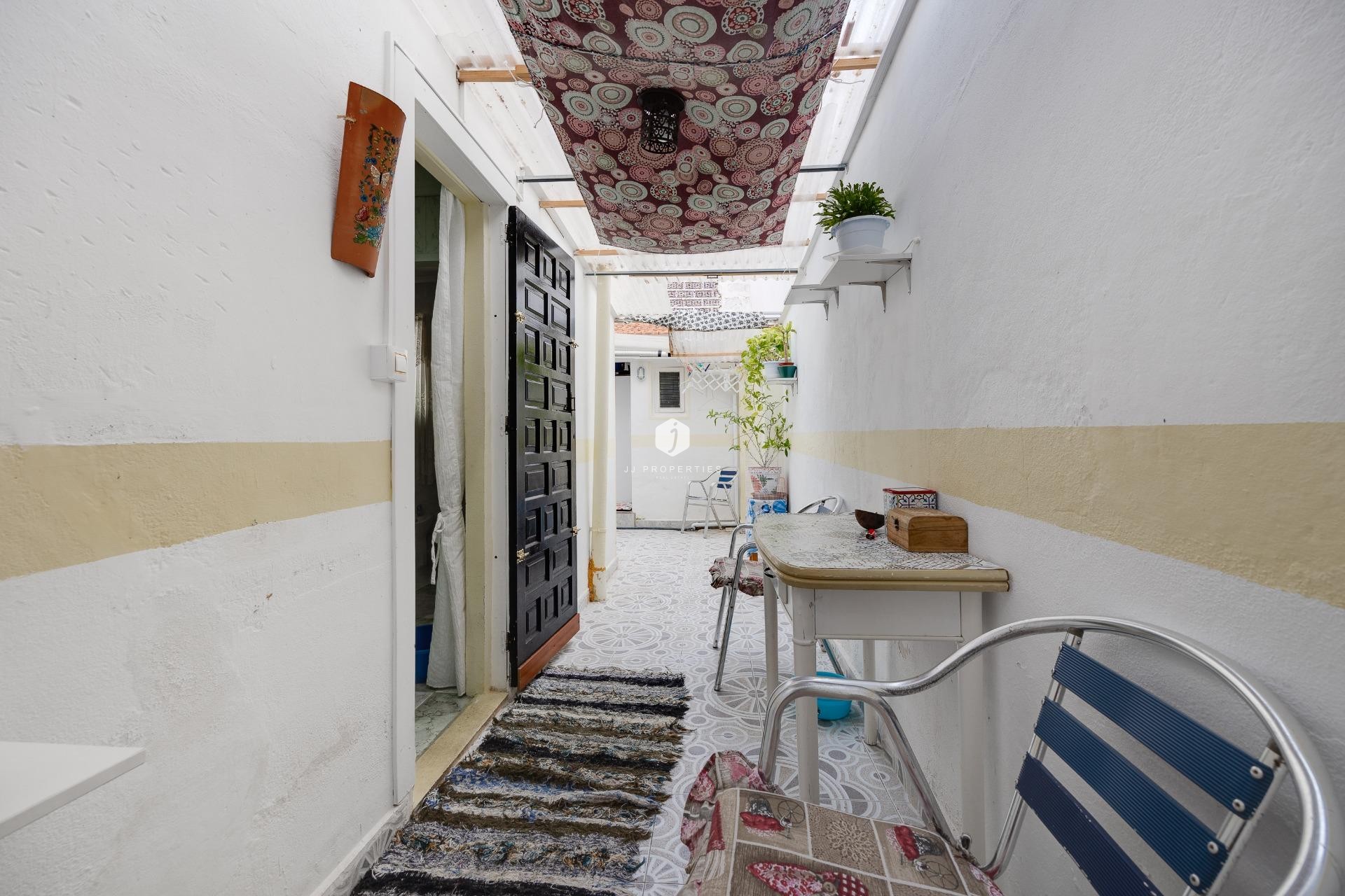 Segunda mano - Apartamento / piso -
Torrevieja - Centro