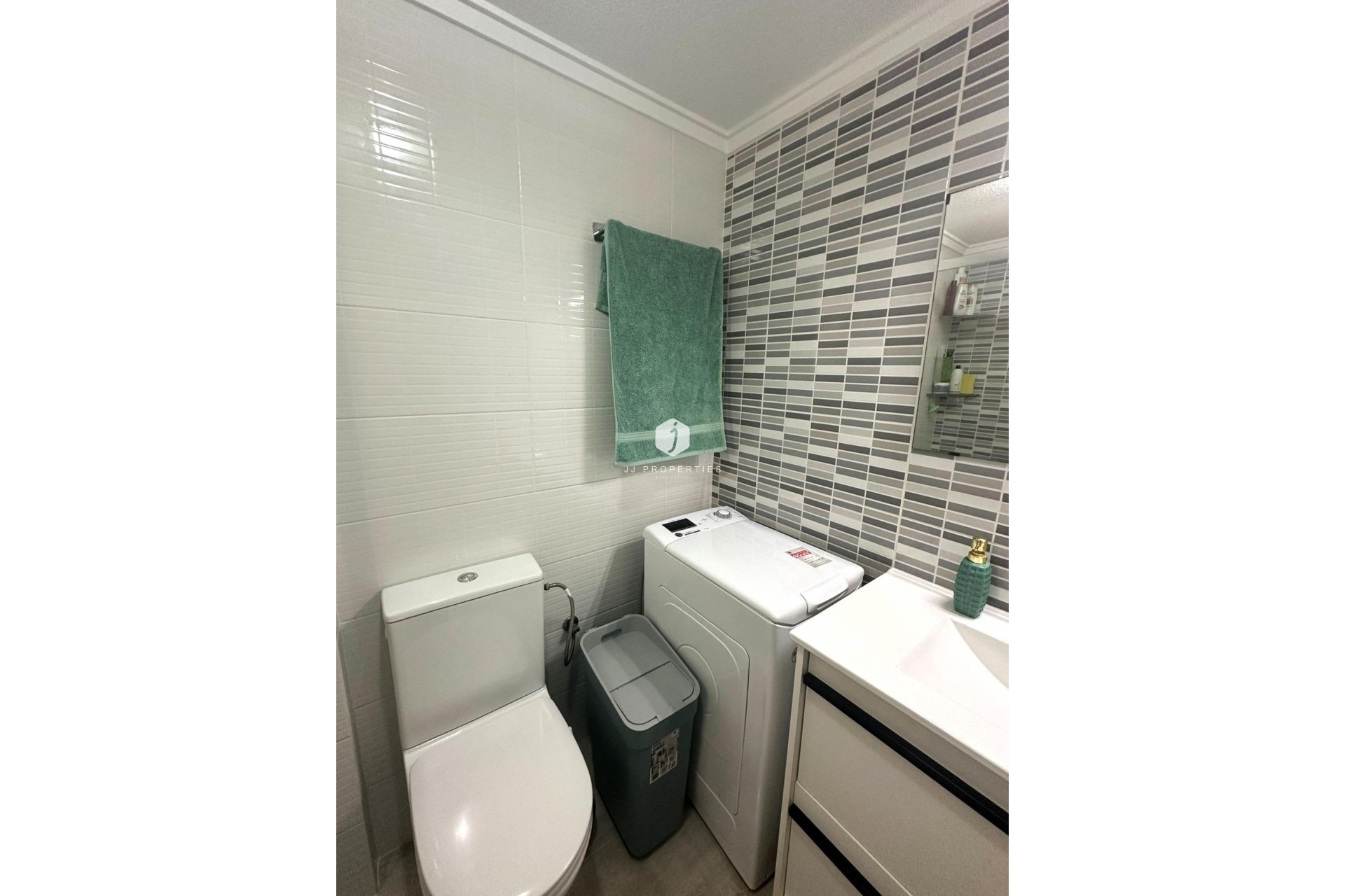 Segunda mano - Apartamento / piso -
Torrevieja - Centro