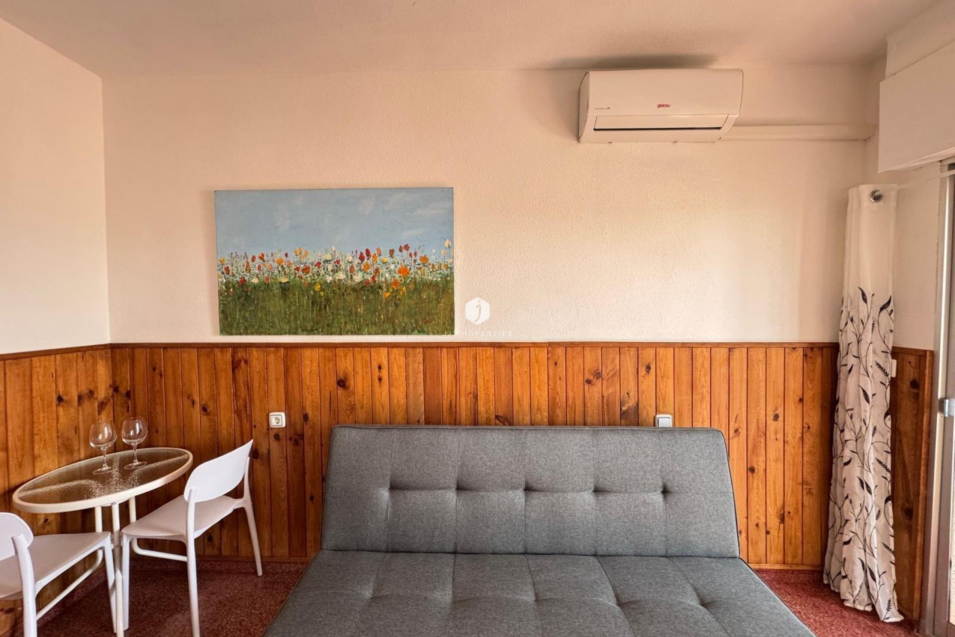 Segunda mano - Apartamento / piso -
Torrevieja - Centro