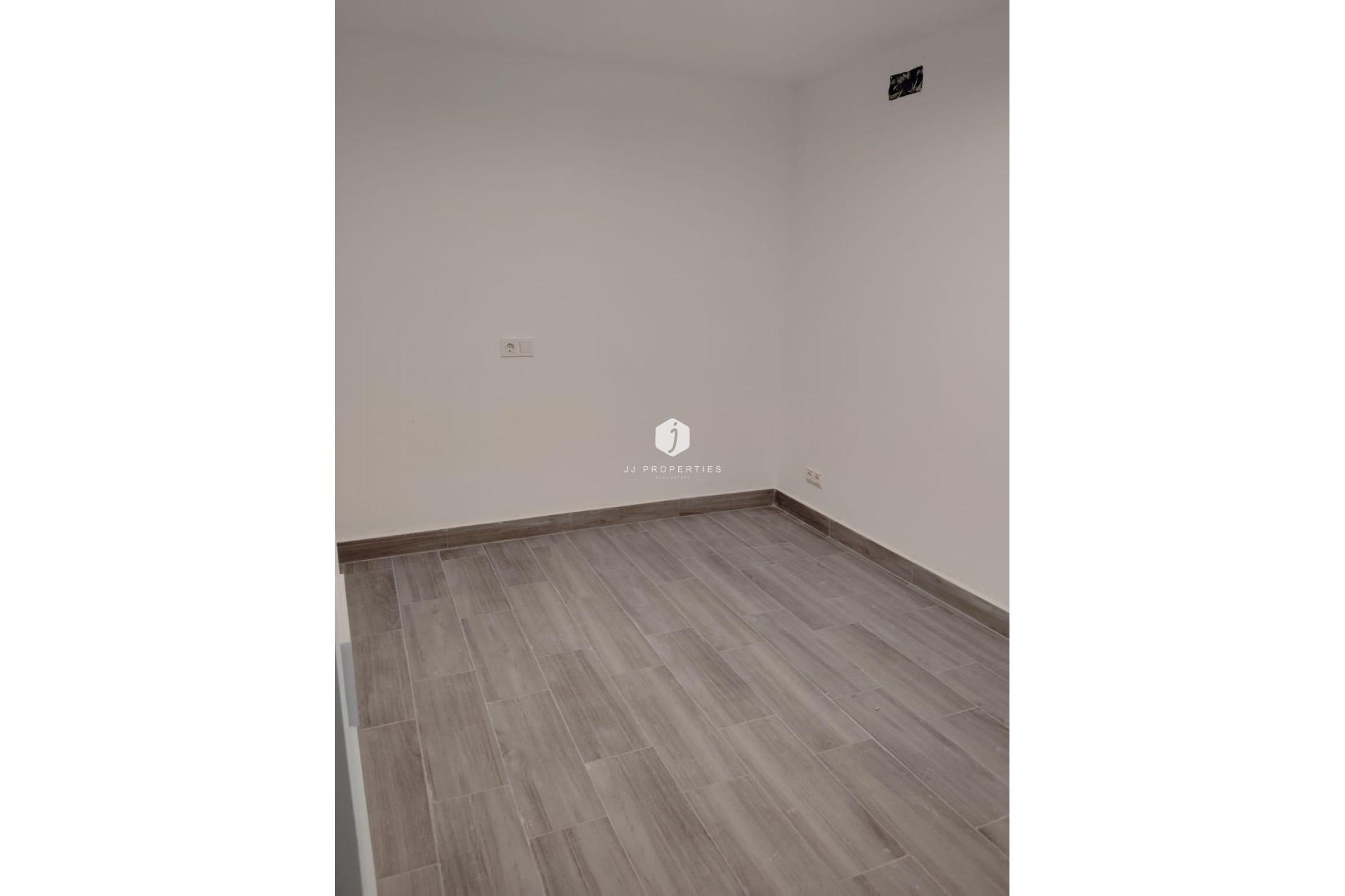 Segunda mano - Apartamento / piso -
Torrevieja - Centro