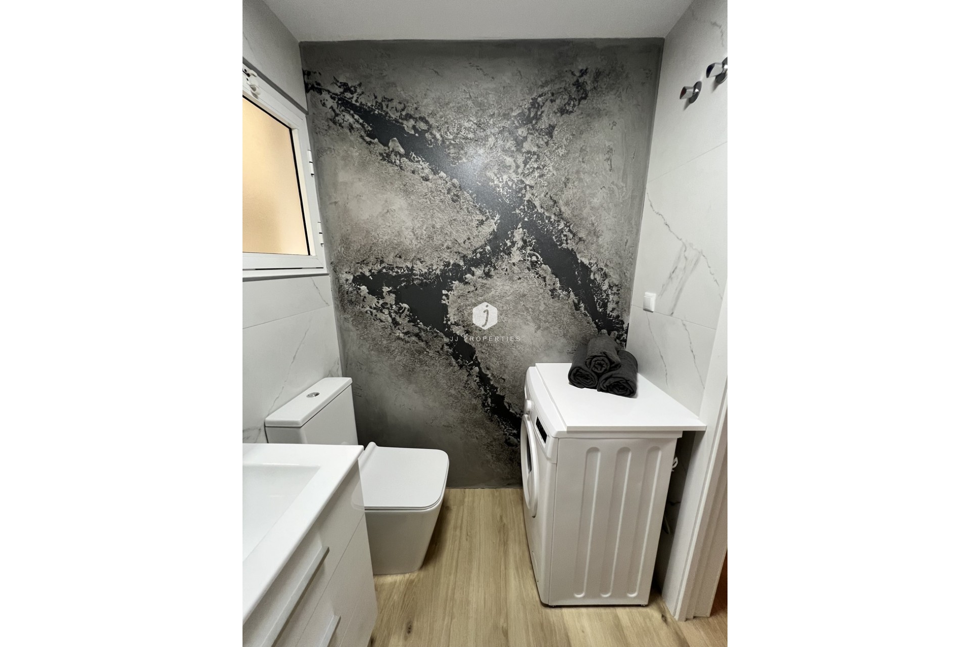 Segunda mano - Apartamento / piso -
Torrevieja - Centro