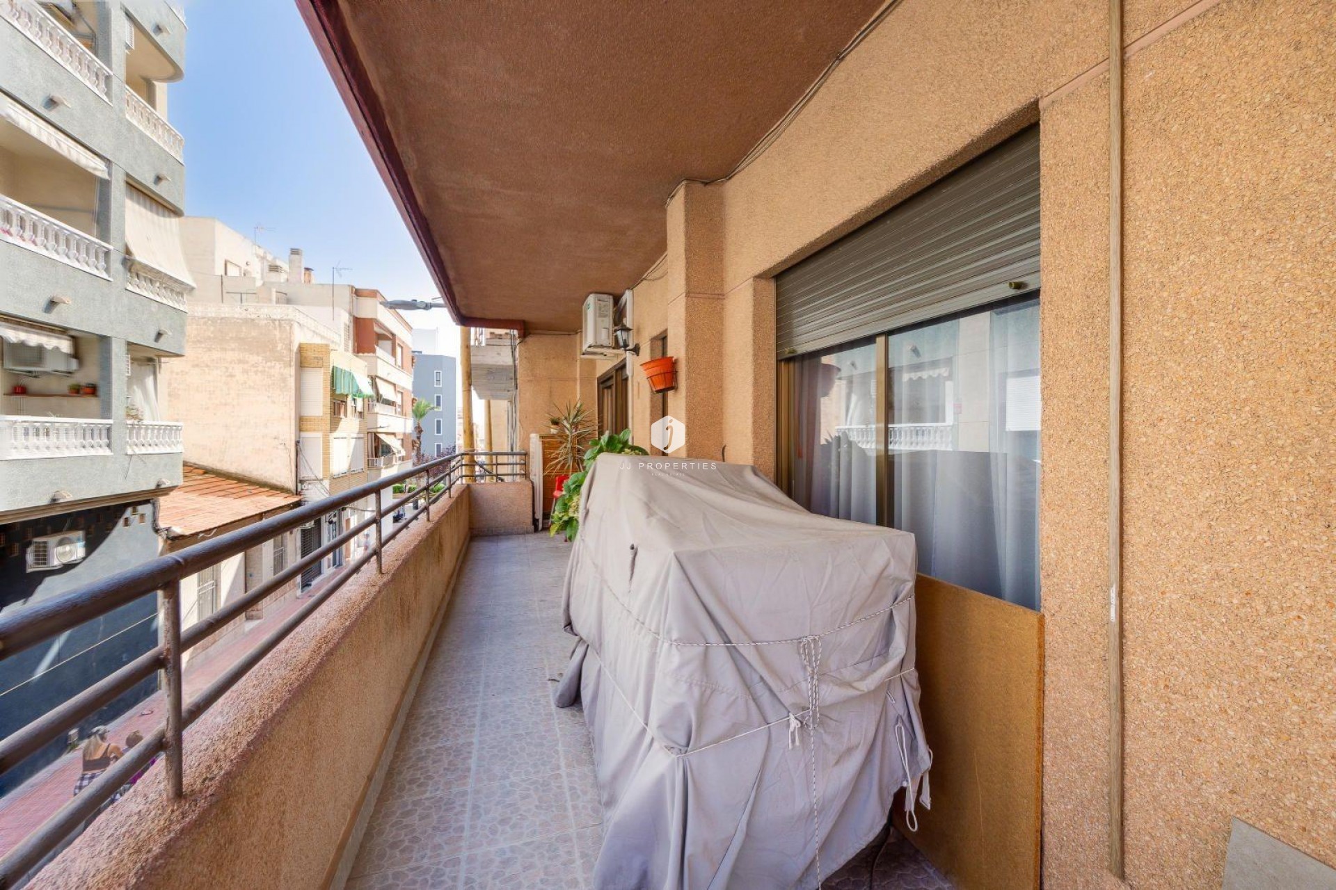 Segunda mano - Apartamento / piso -
Torrevieja - Centro