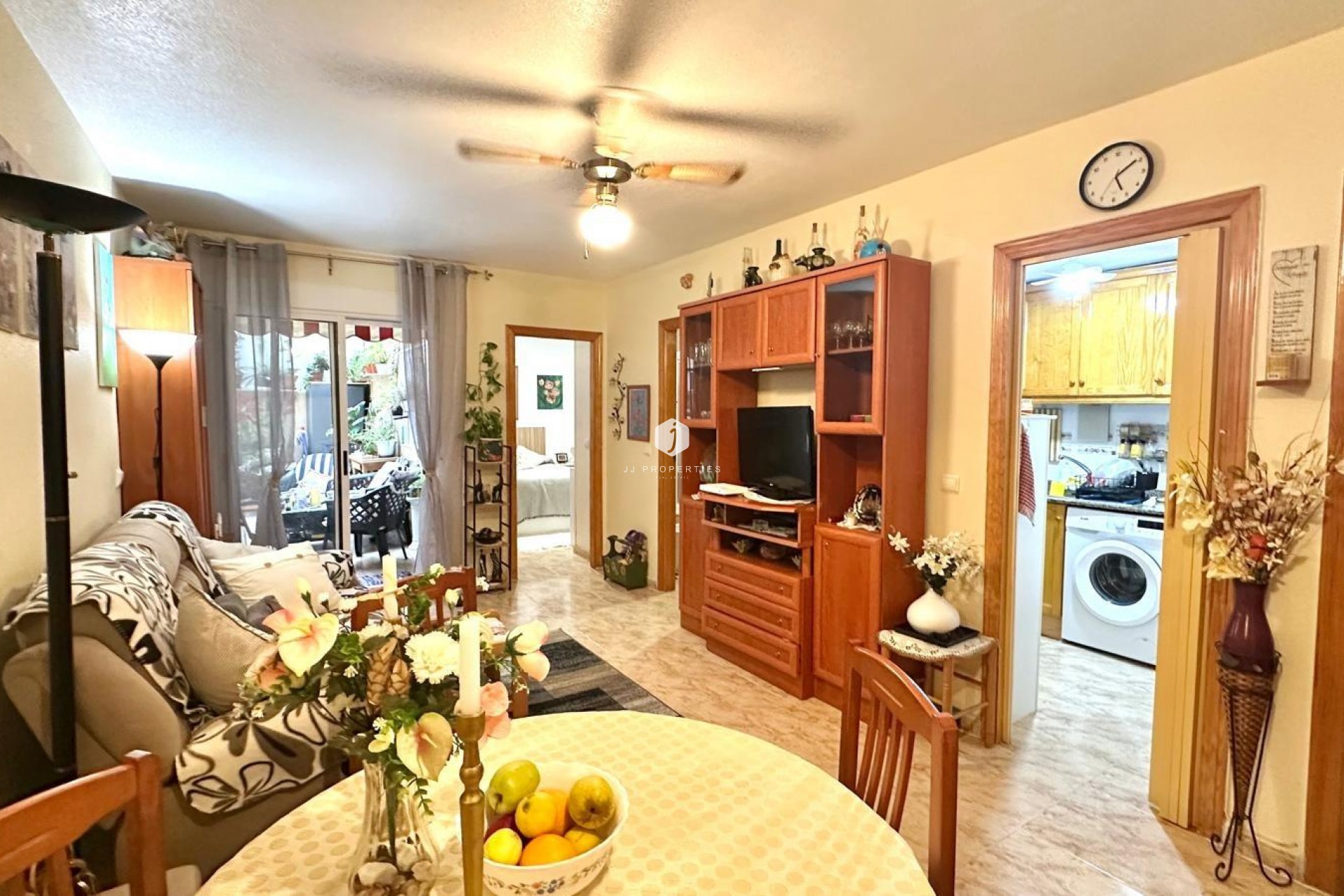 Segunda mano - Apartamento / piso -
Torrevieja - Centro