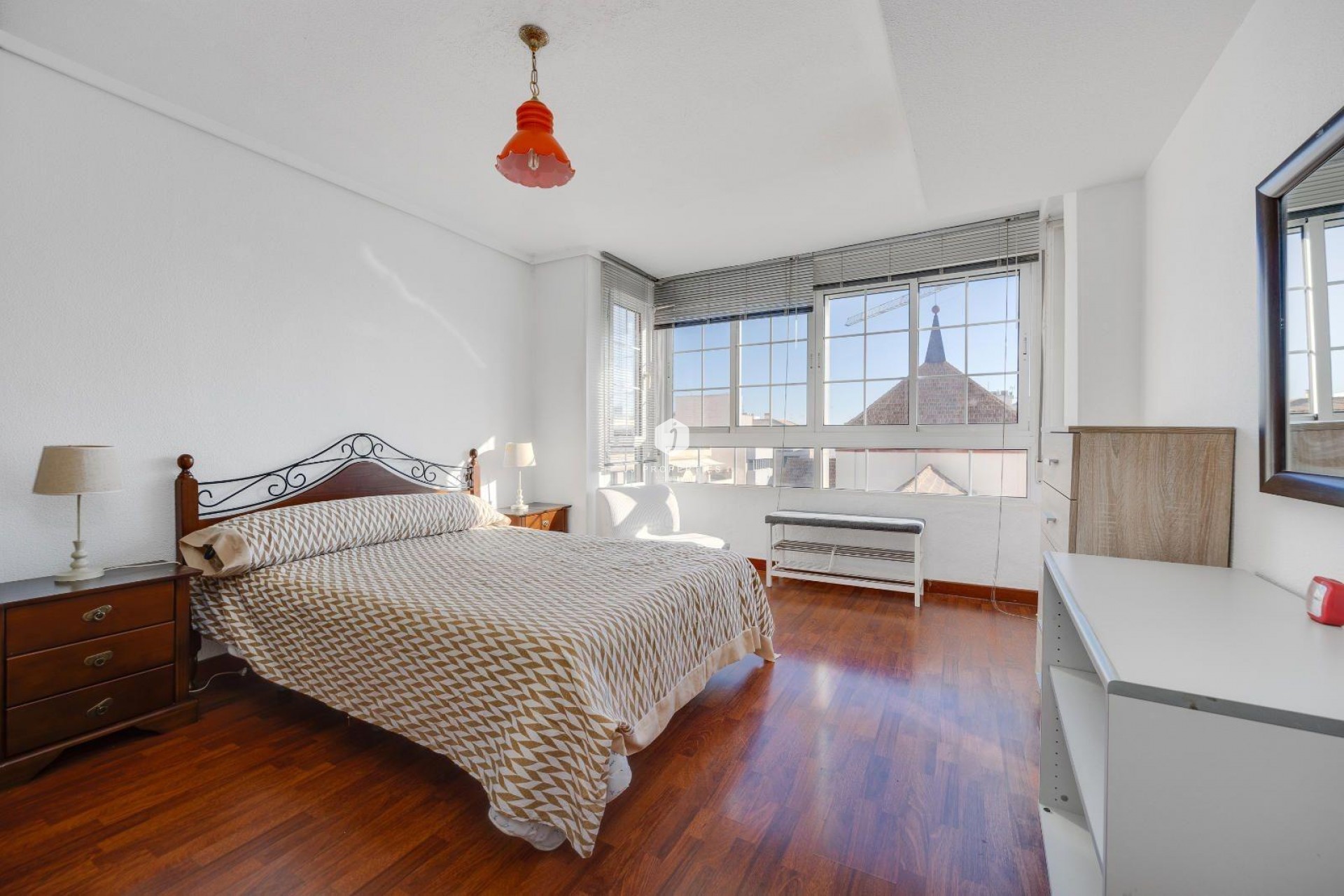 Segunda mano - Apartamento / piso -
Torrevieja - Centro