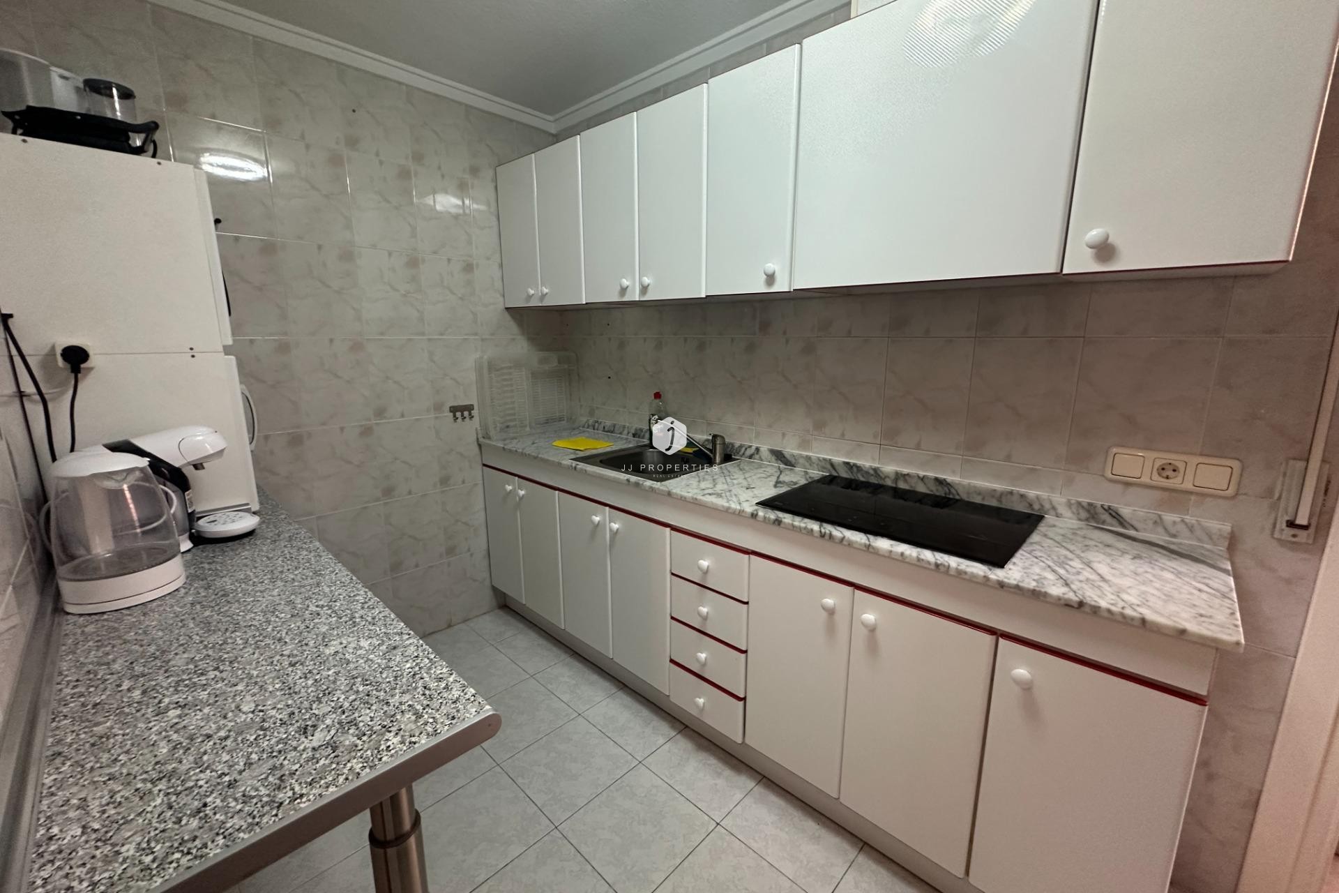 Segunda mano - Apartamento / piso -
Torrevieja - Centro