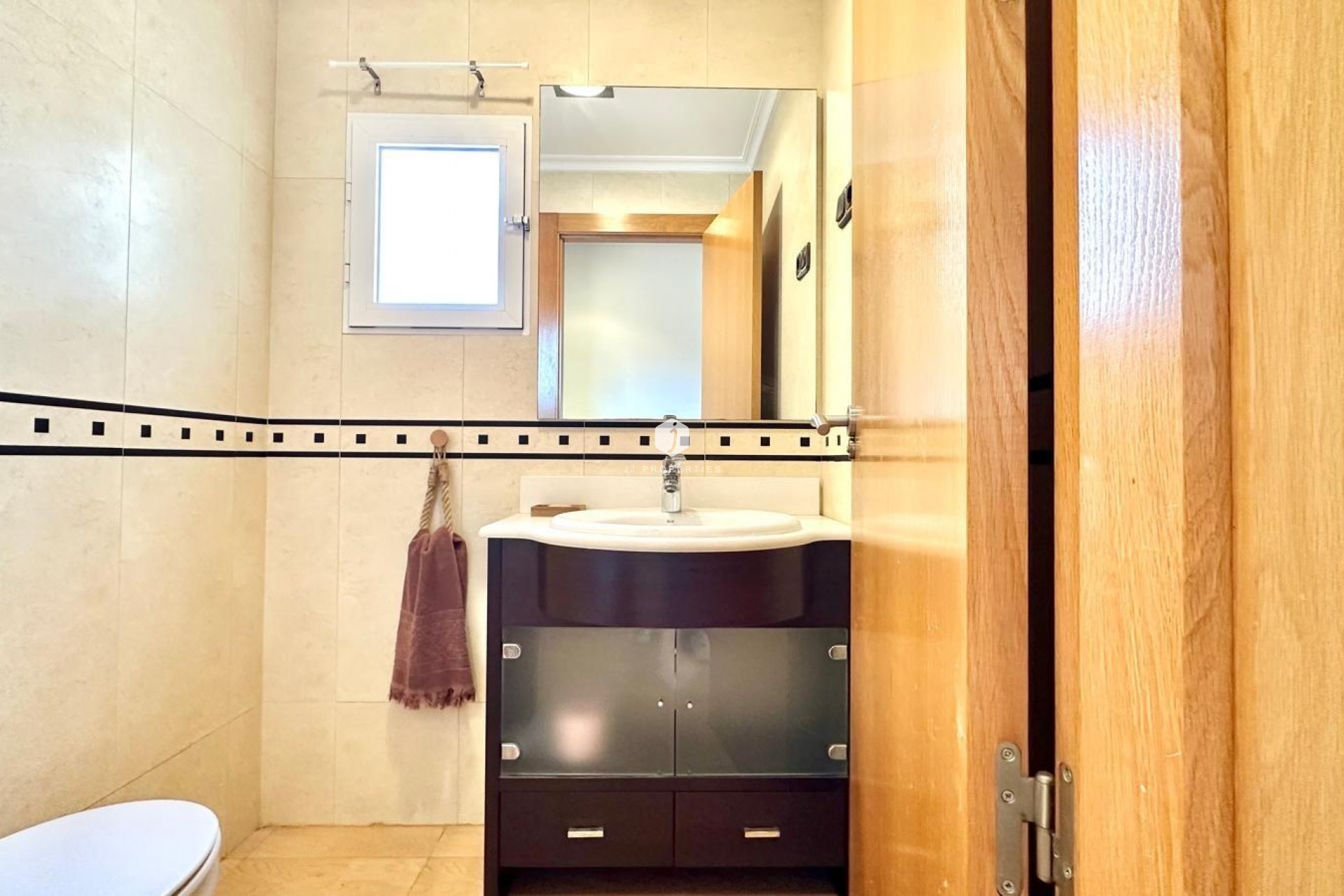 Segunda mano - Apartamento / piso -
Torrevieja - Centro