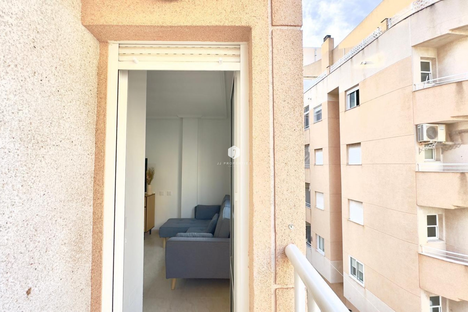 Segunda mano - Apartamento / piso -
Torrevieja - Centro
