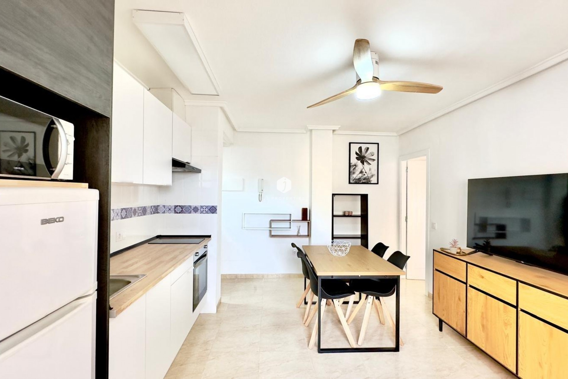 Segunda mano - Apartamento / piso -
Torrevieja - Centro