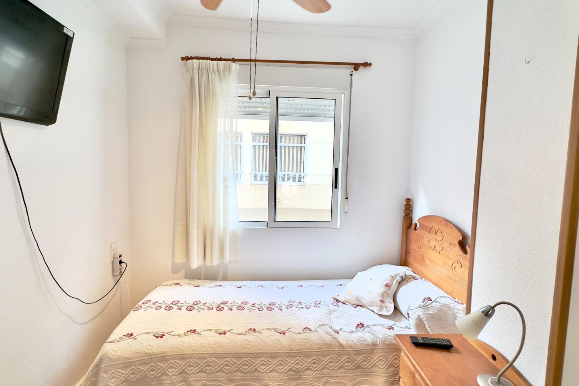 Segunda mano - Apartamento / piso -
Torrevieja - Centro