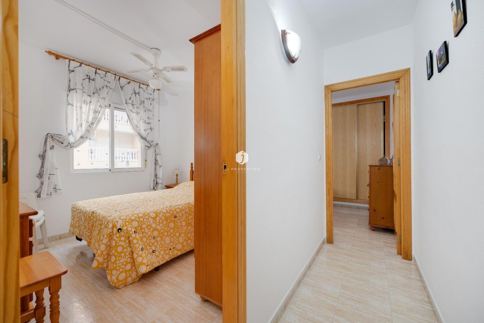 Segunda mano - Apartamento / piso -
Torrevieja - Centro