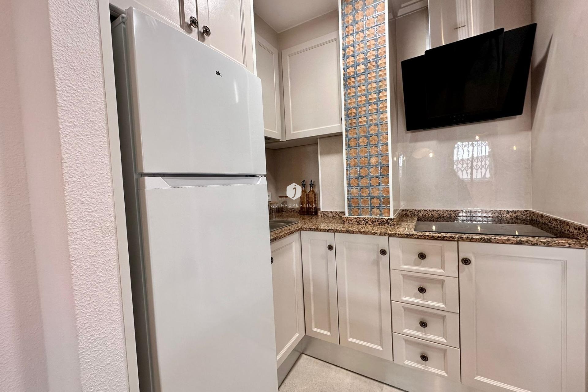 Segunda mano - Apartamento / piso -
Torrevieja - Centro