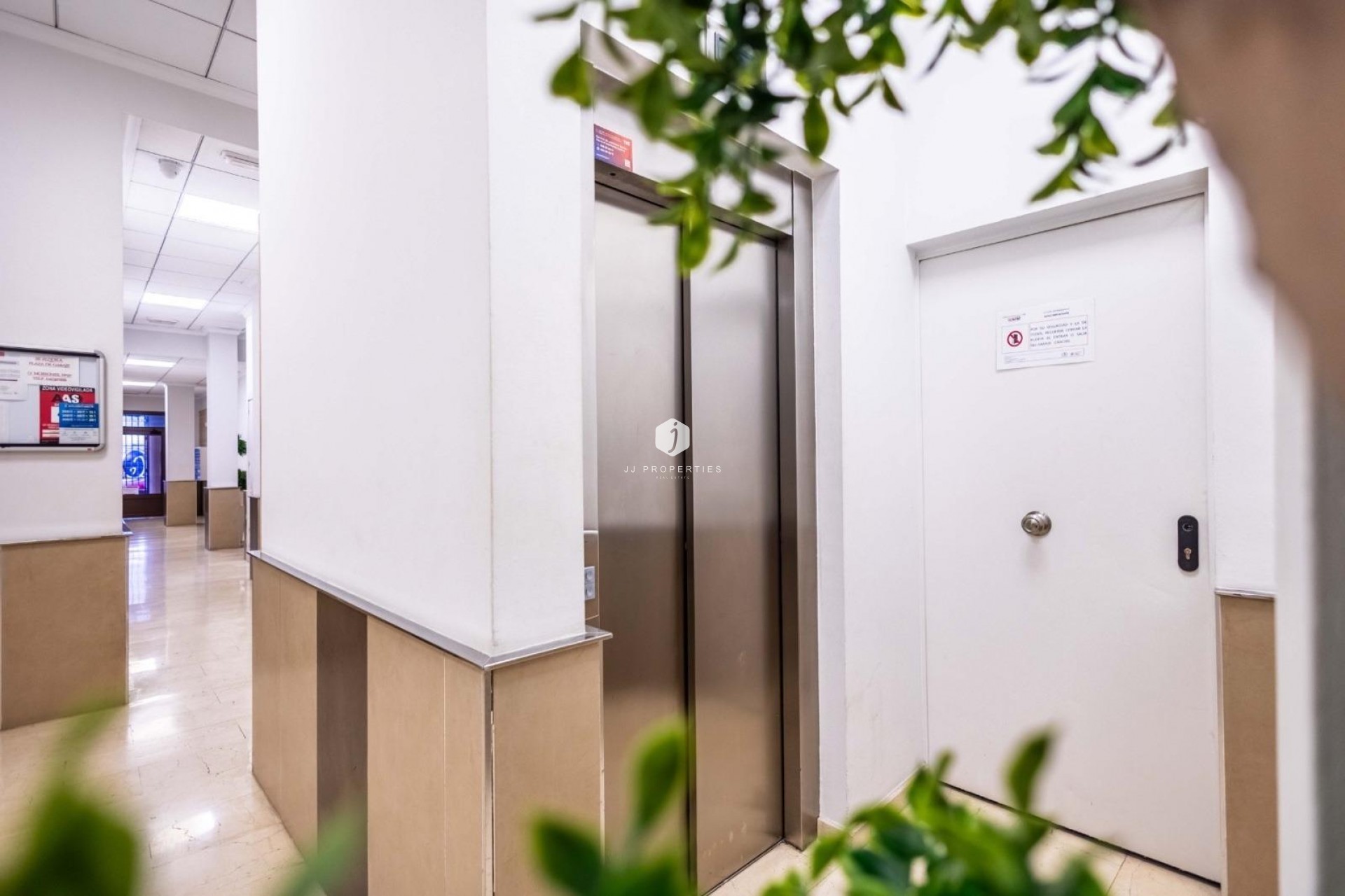 Segunda mano - Apartamento / piso -
Torrevieja - Centro