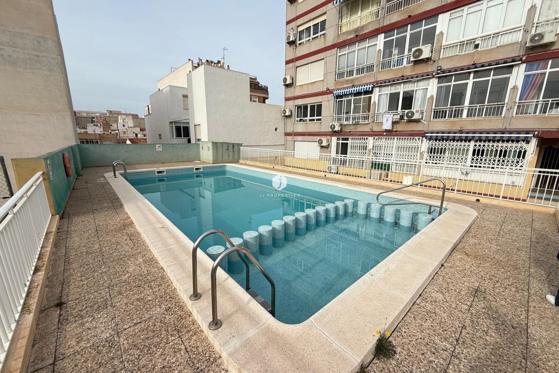 Segunda mano - Apartamento / piso -
Torrevieja - Centro