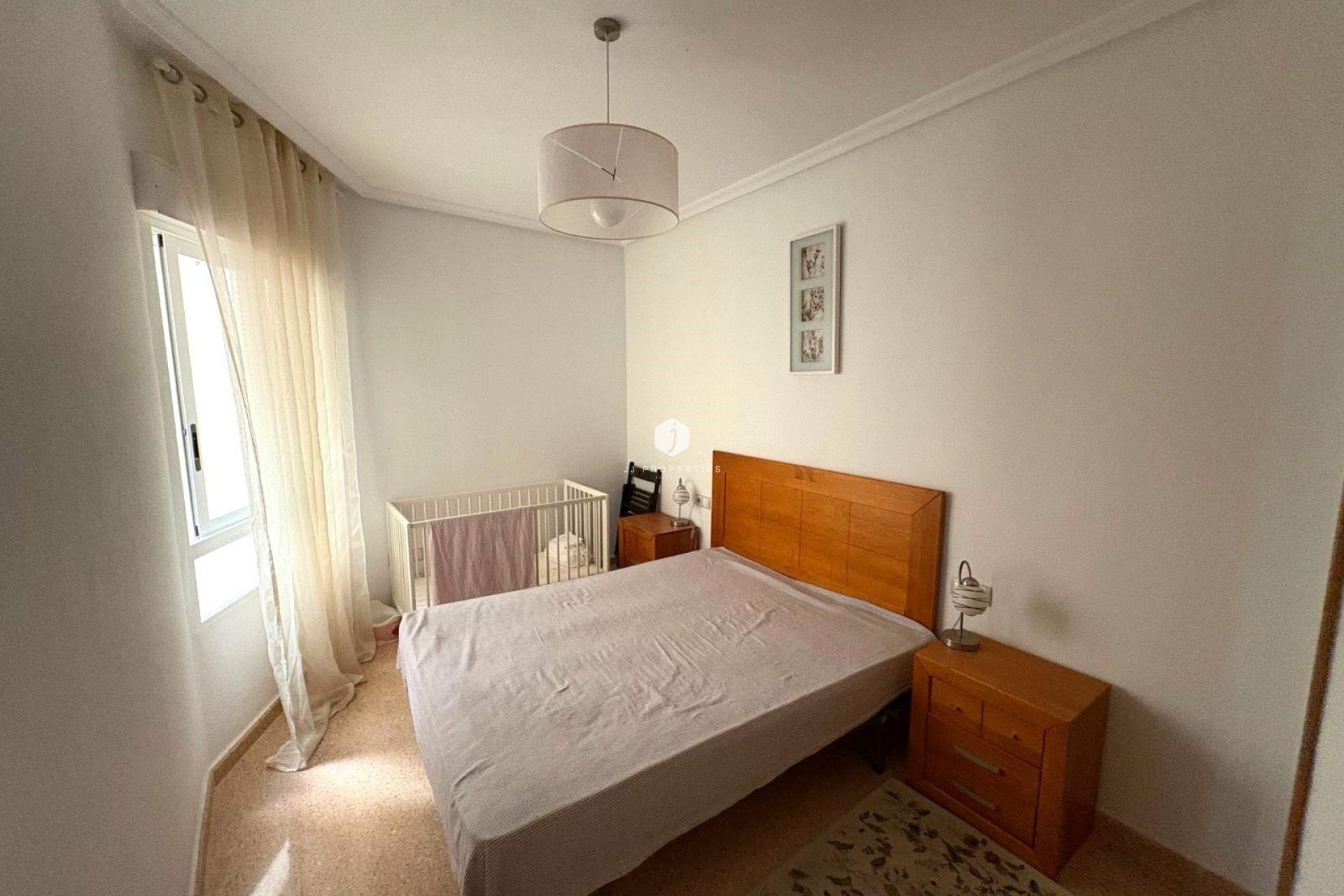 Segunda mano - Apartamento / piso -
Torrevieja - Centro