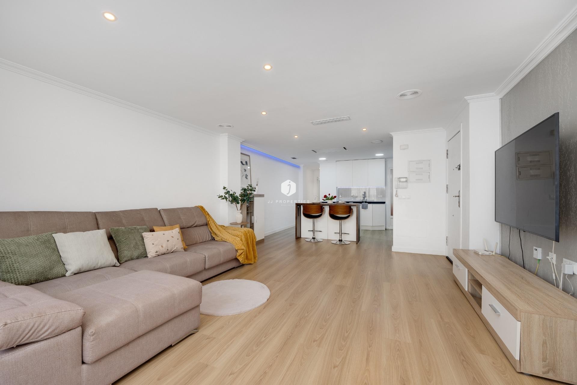 Segunda mano - Apartamento / piso -
Torrevieja - Centro