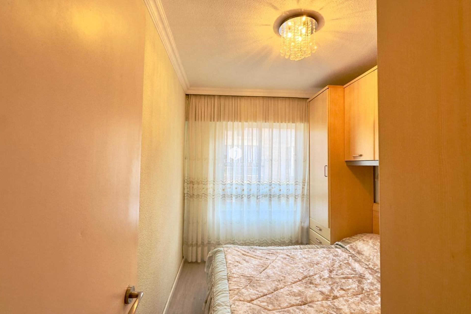 Segunda mano - Apartamento / piso -
Torrevieja - Centro