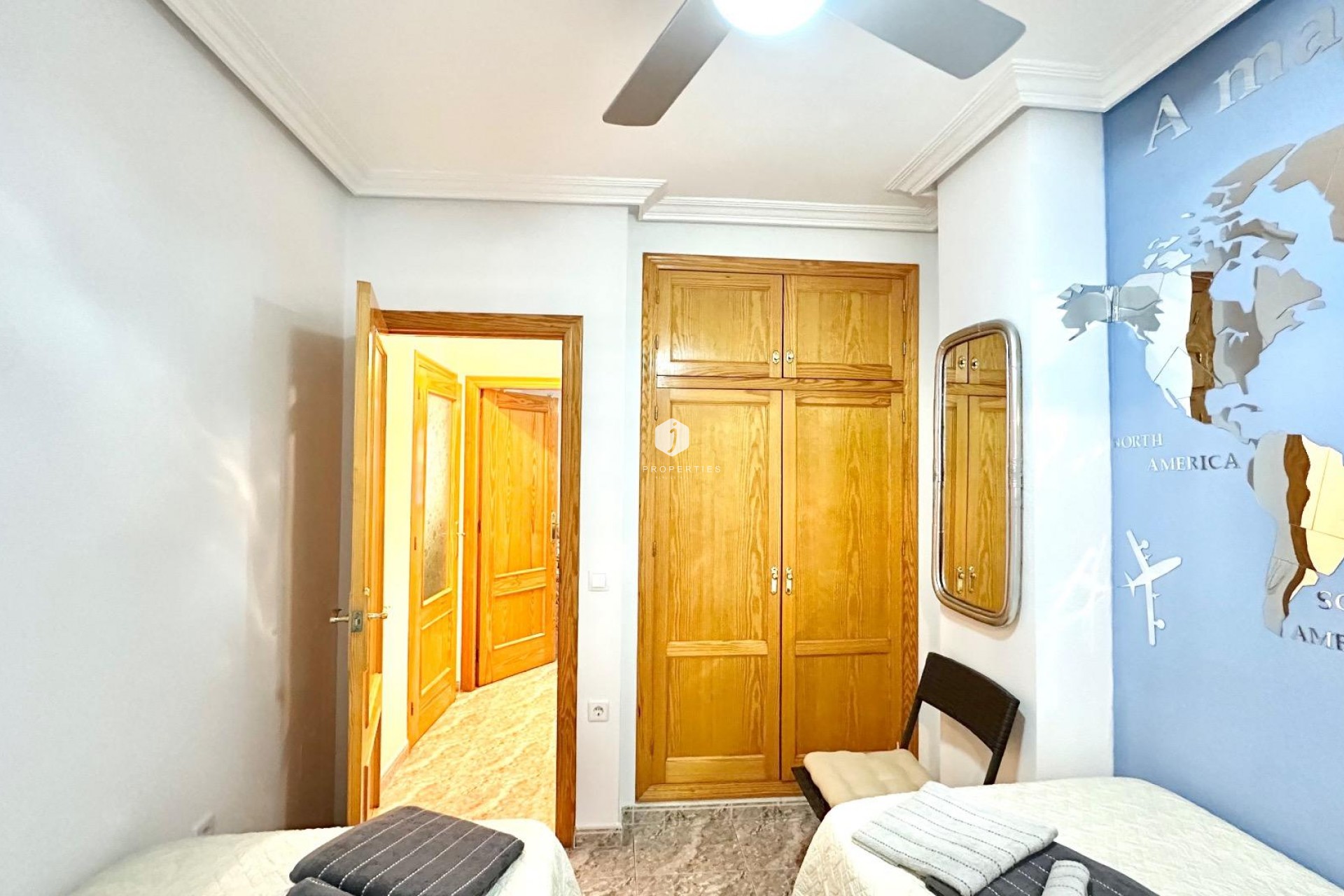 Segunda mano - Apartamento / piso -
Torrevieja - Centro