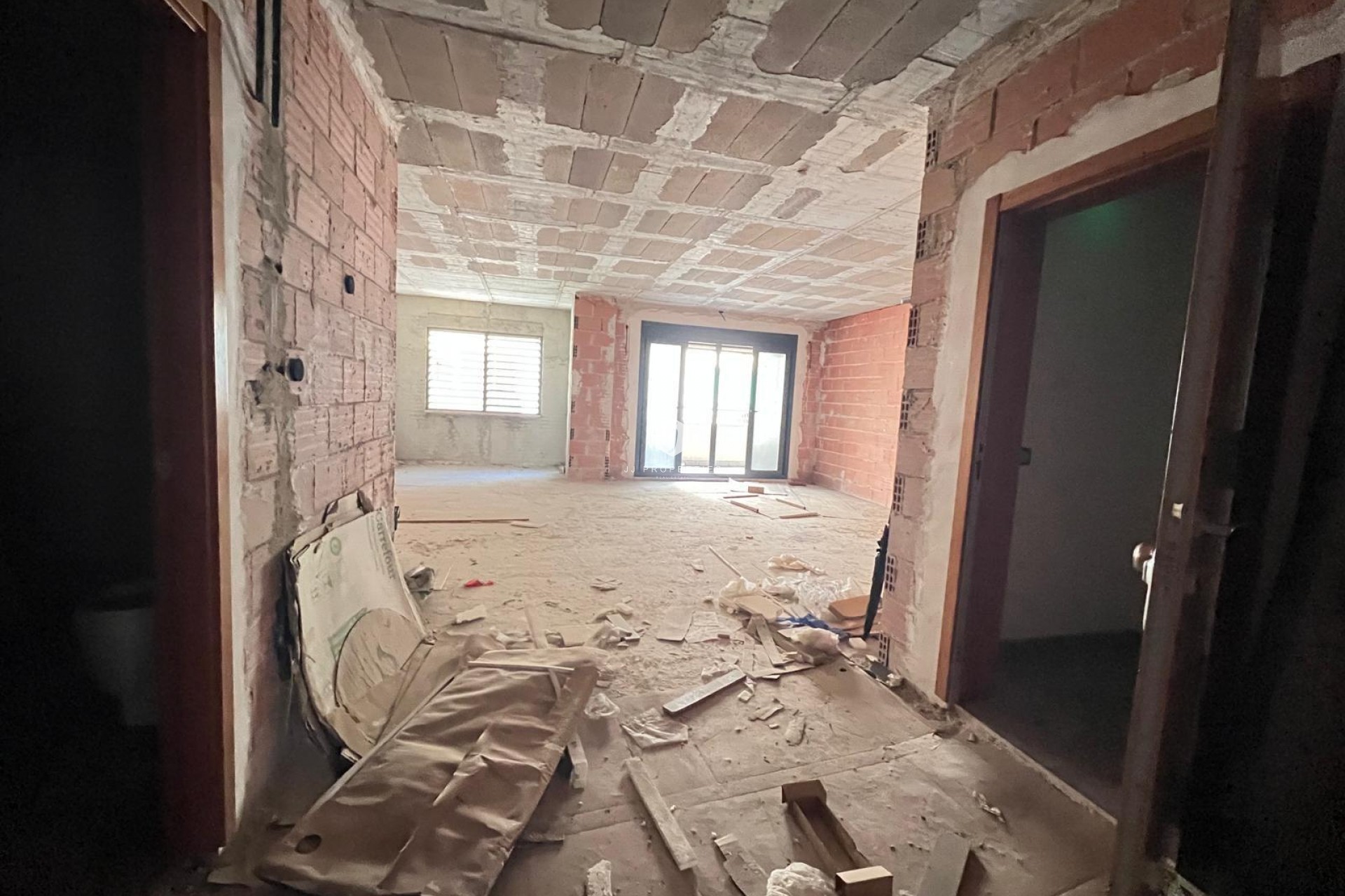 Segunda mano - Apartamento / piso -
Torrevieja - Centro