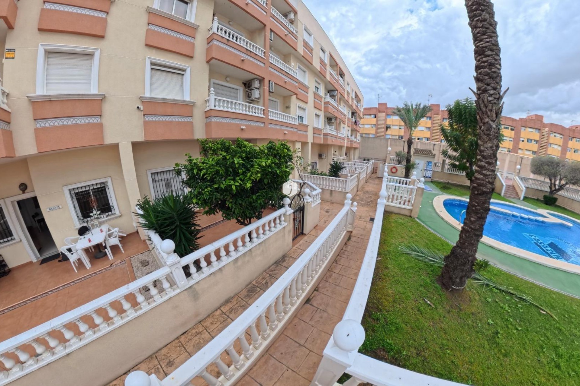 Segunda mano - Apartamento / piso -
Torrevieja - Centro