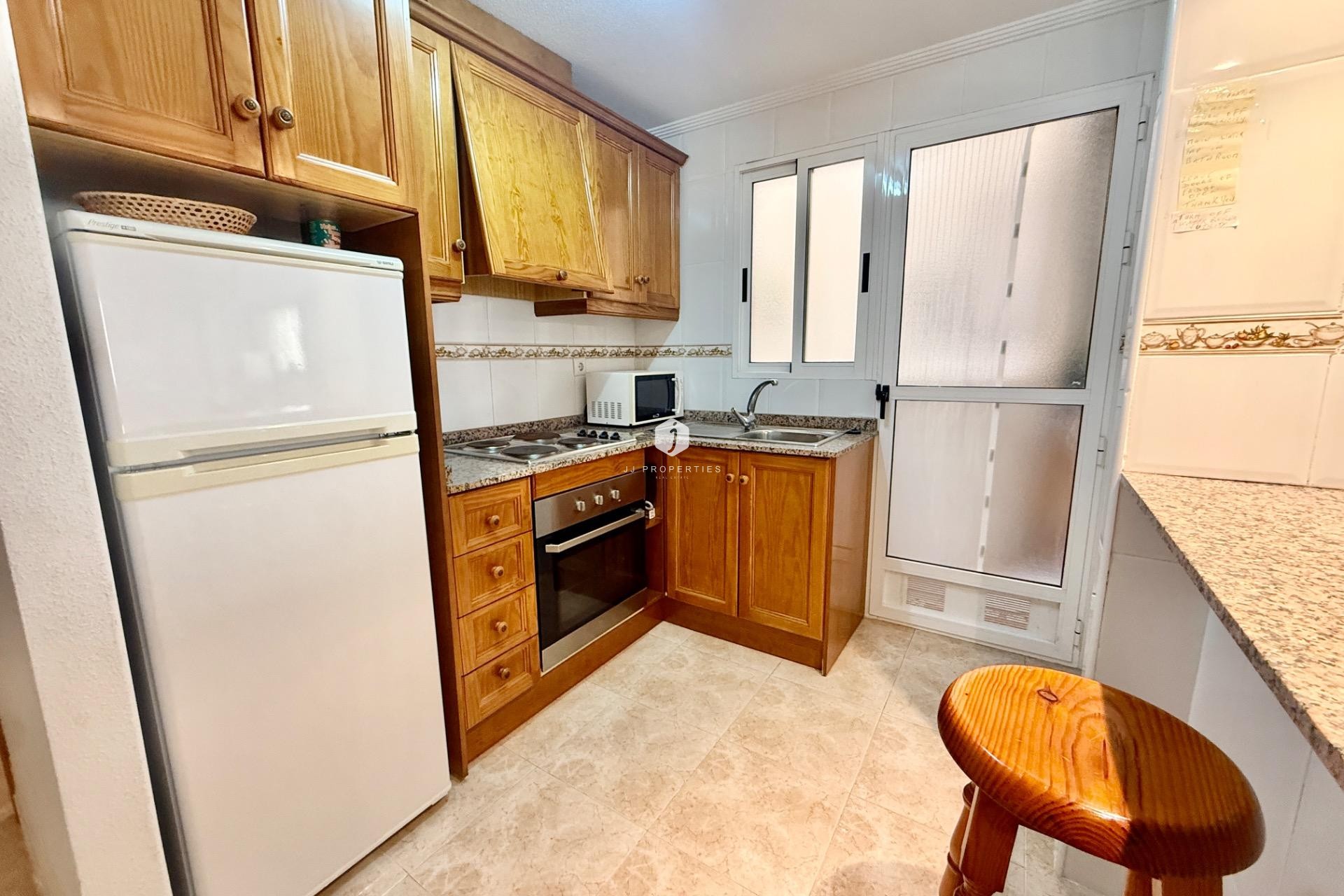 Segunda mano - Apartamento / piso -
Torrevieja - Centro