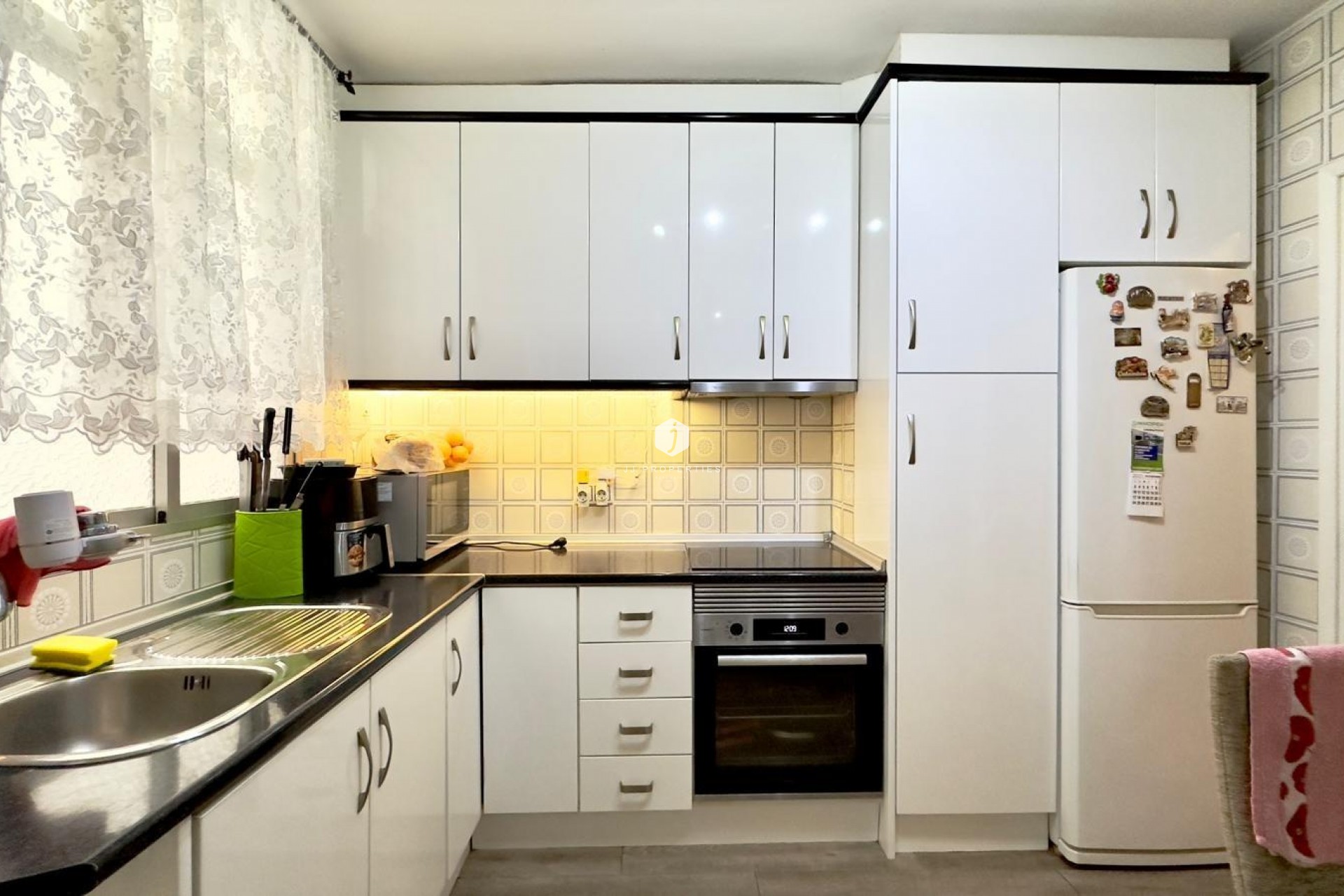 Segunda mano - Apartamento / piso -
Torrevieja - Centro