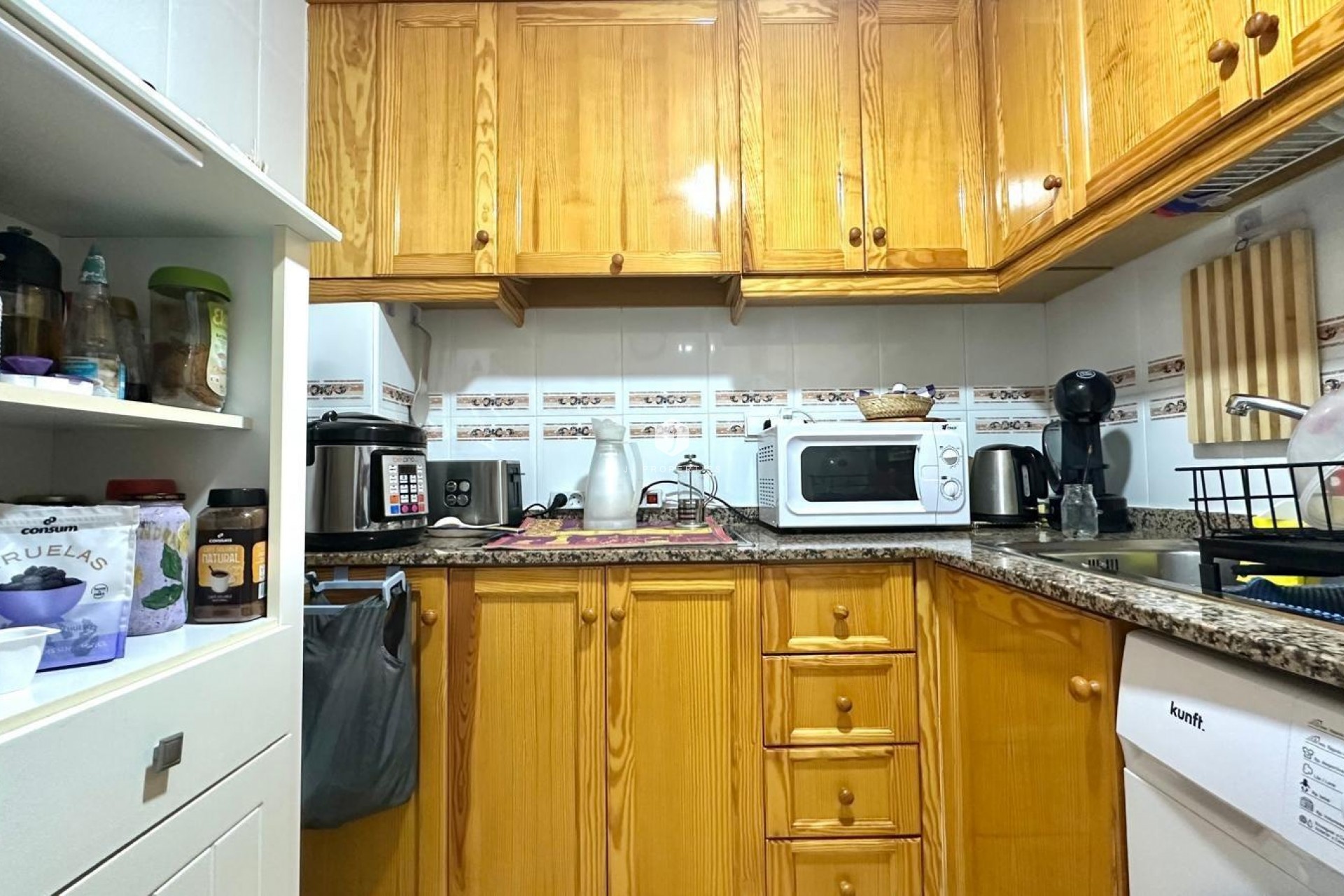 Segunda mano - Apartamento / piso -
Torrevieja - Centro