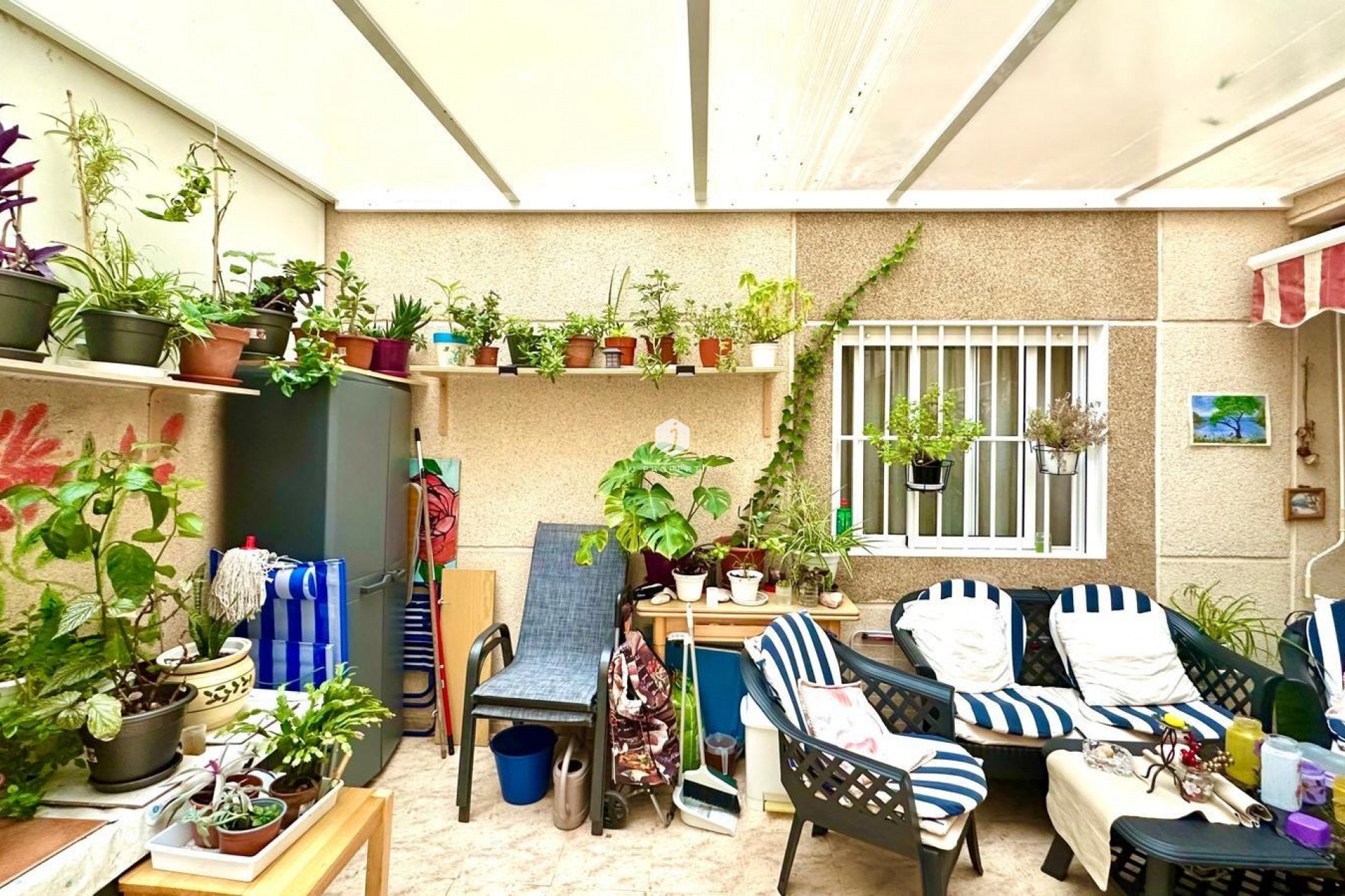 Segunda mano - Apartamento / piso -
Torrevieja - Centro